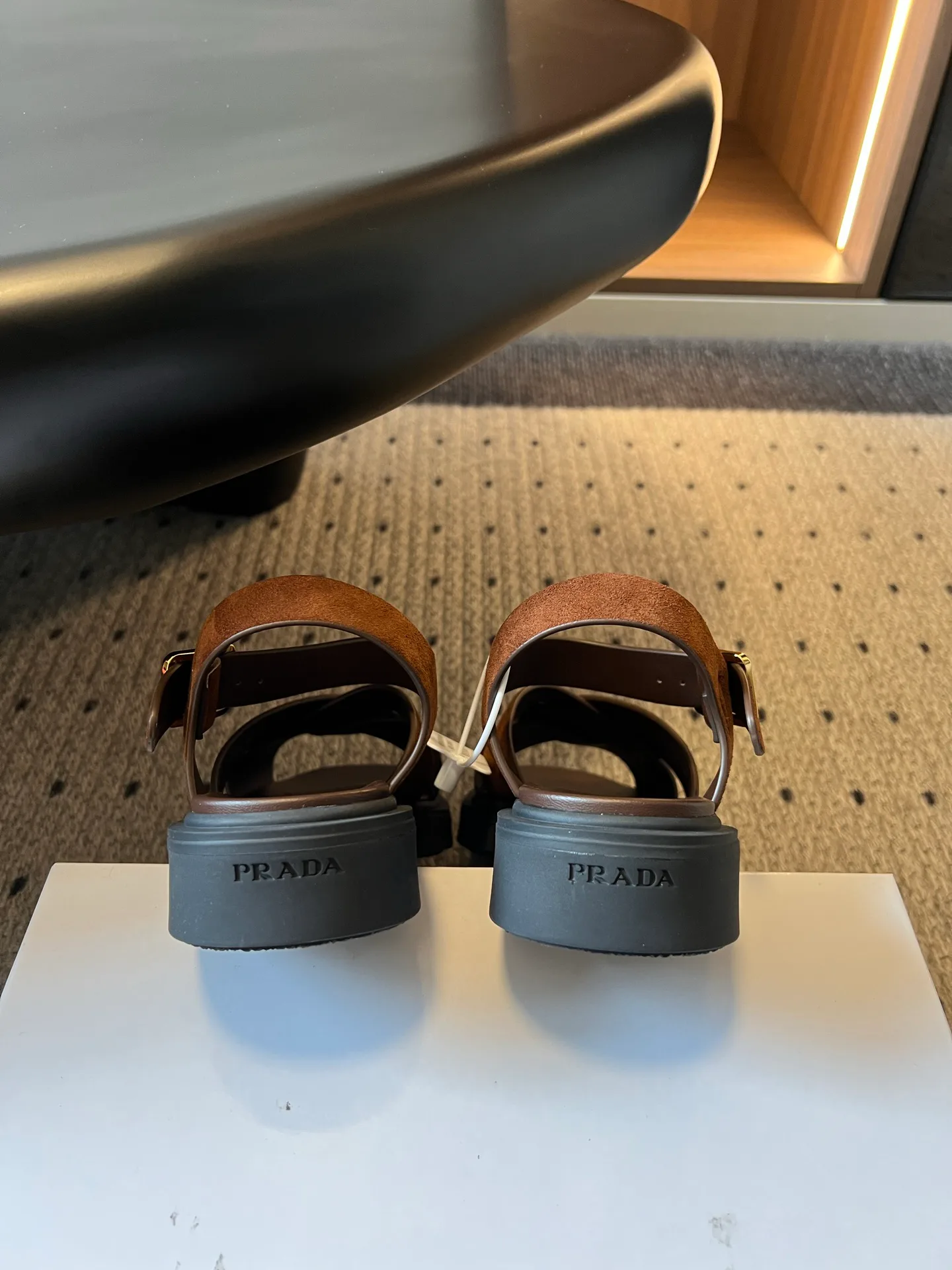Сандалии Женские Prada 14709536