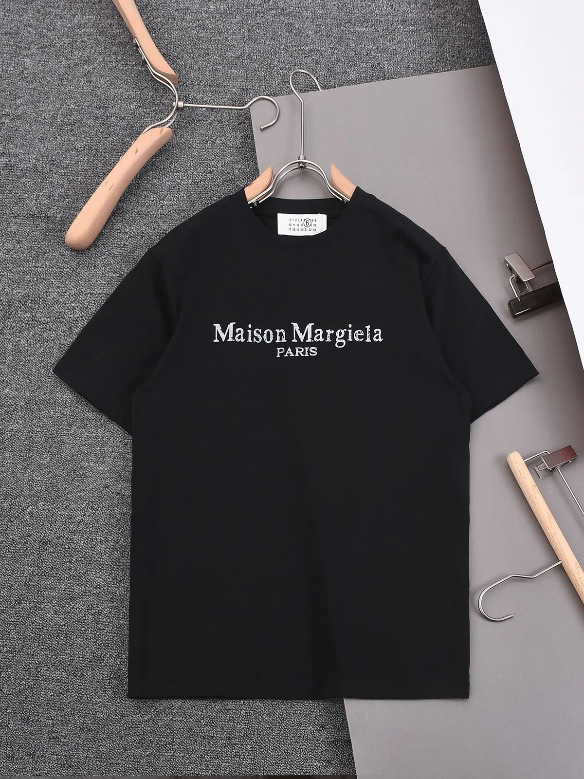 Футболки Женские Maison Margiela 2404