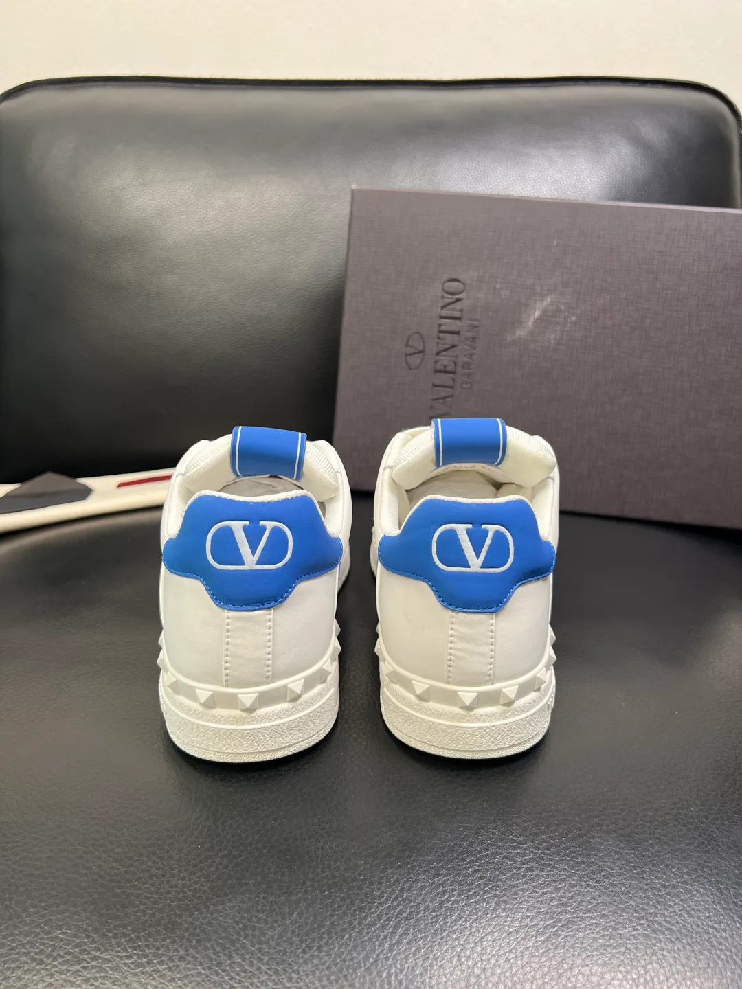 Кроссовки Женские Valentino 411234