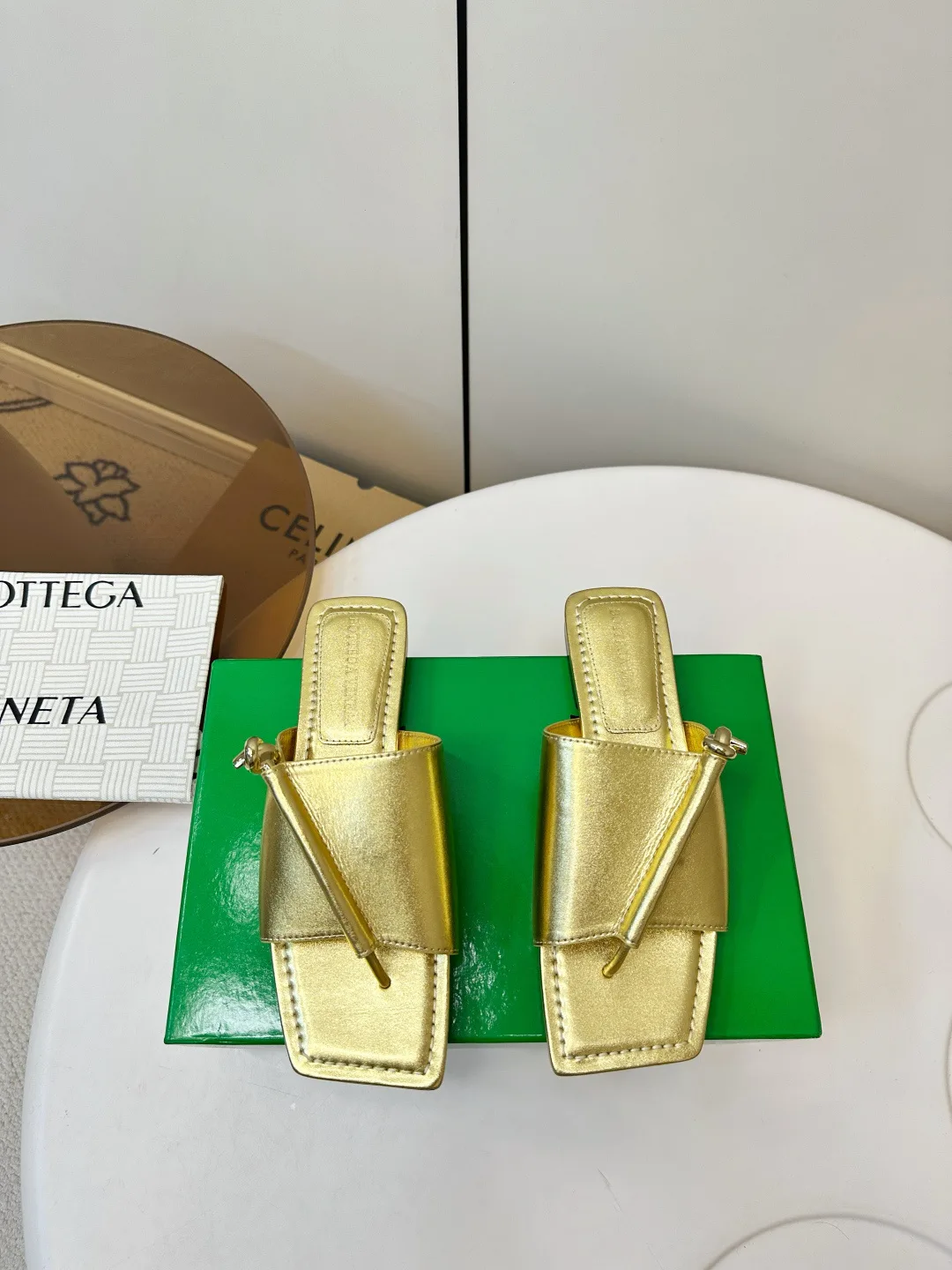 Шлепанцы Женские Bottega Veneta 490700