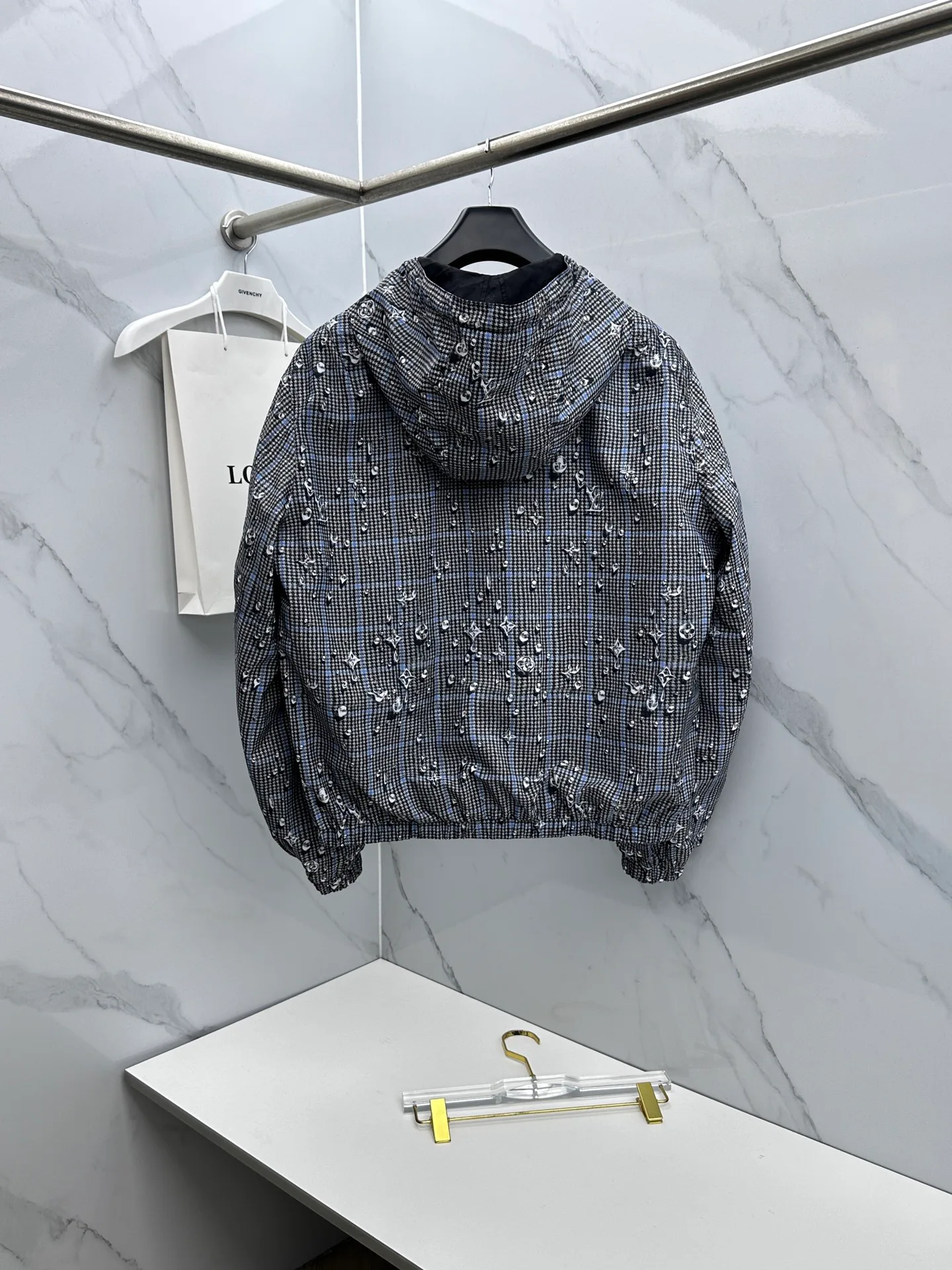 Куртки И Пуховики Мужские Louis Vuitton 2237456