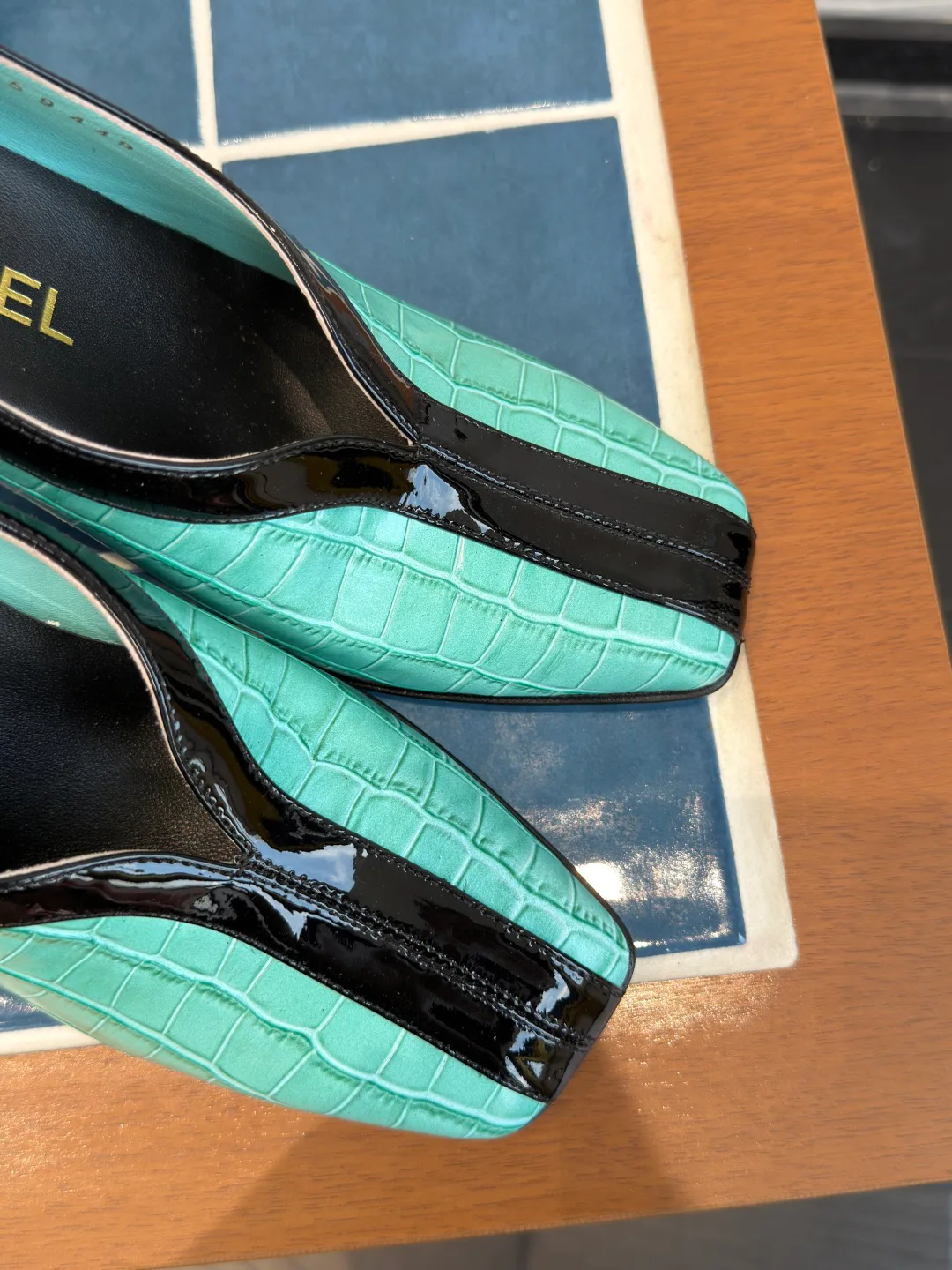 Туфли Женские Chanel 18604728