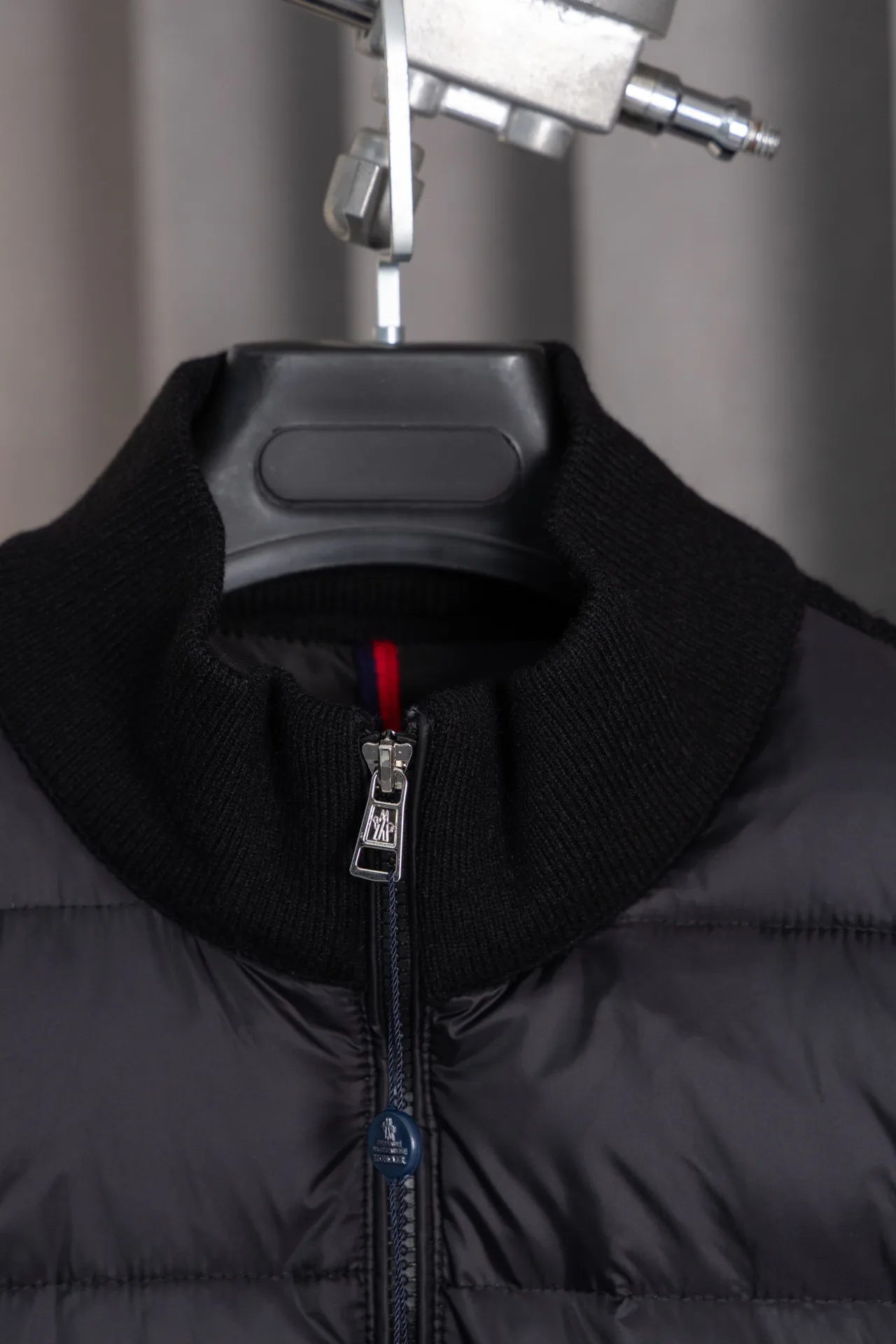 Куртки И Пуховики Женские Moncler 6378576