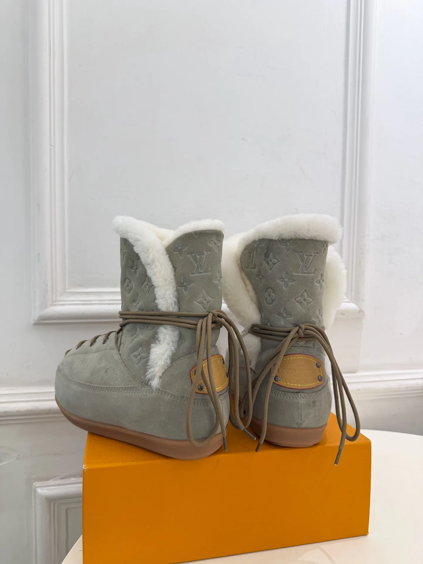 Угги Женские Louis Vuitton 18998287