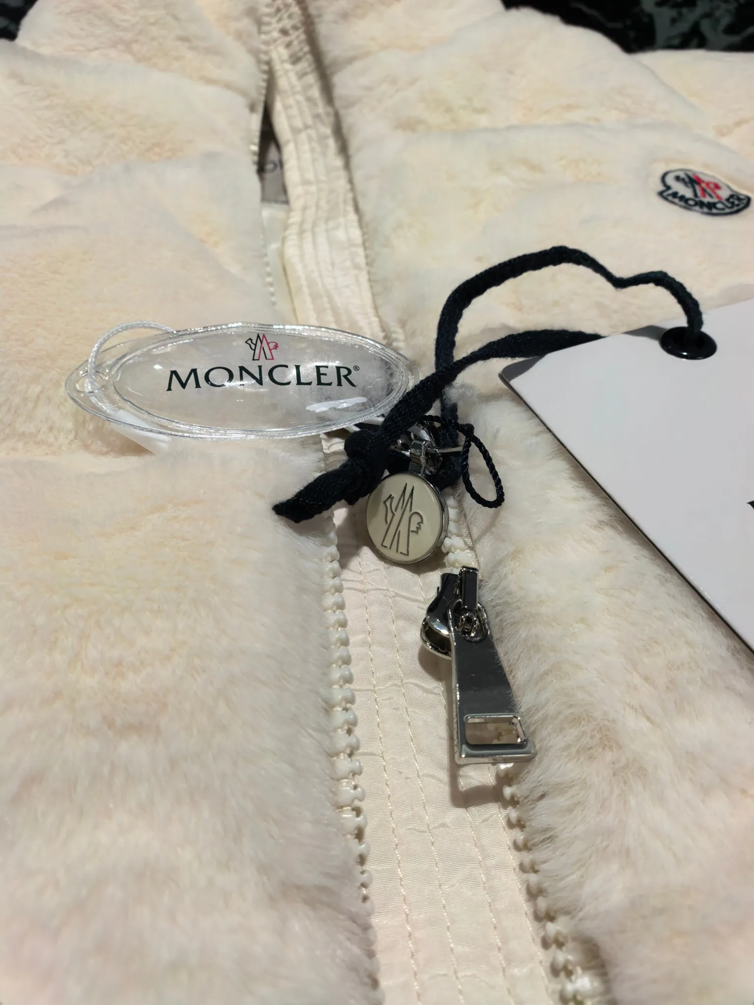 Жилеты Женские Moncler 18725329