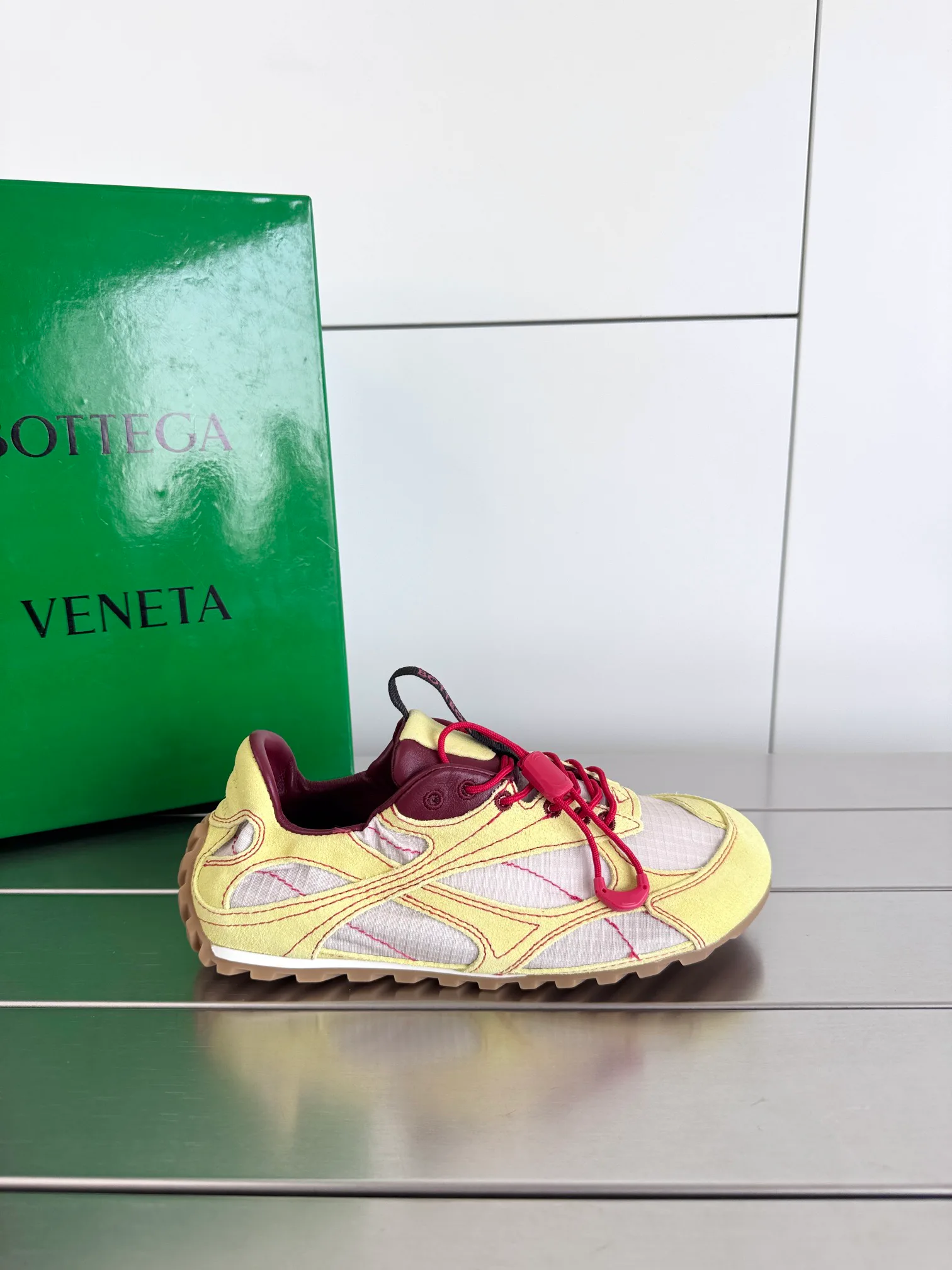 Кроссовки Женские Bottega Veneta 11911490