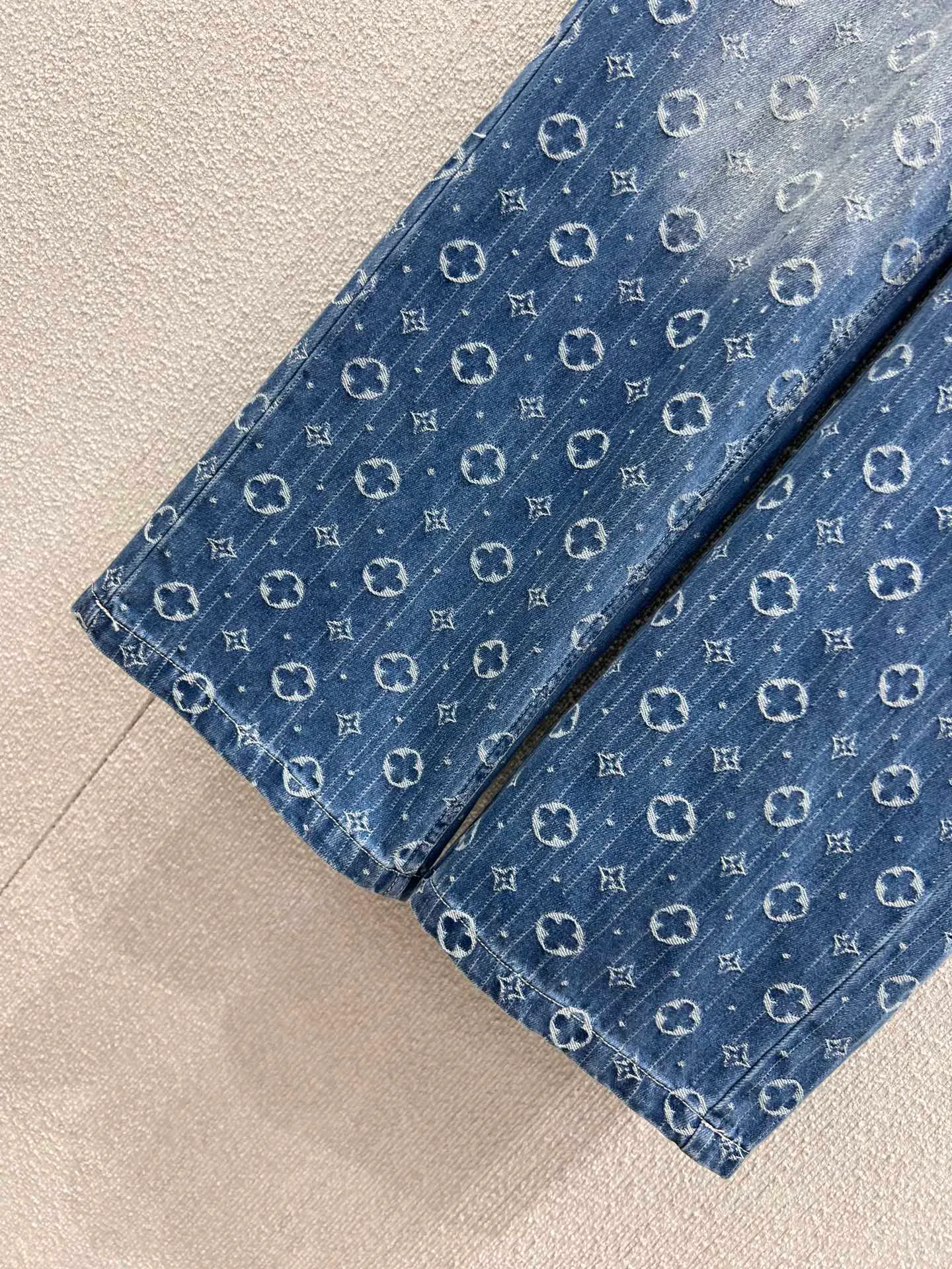 Джинсы Женские Louis Vuitton 3800671
