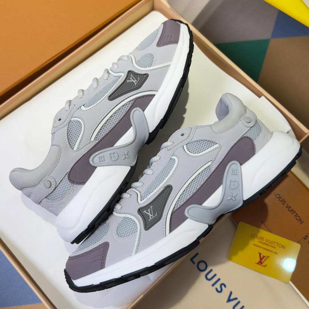 Кроссовки Женские Louis Vuitton 11646822