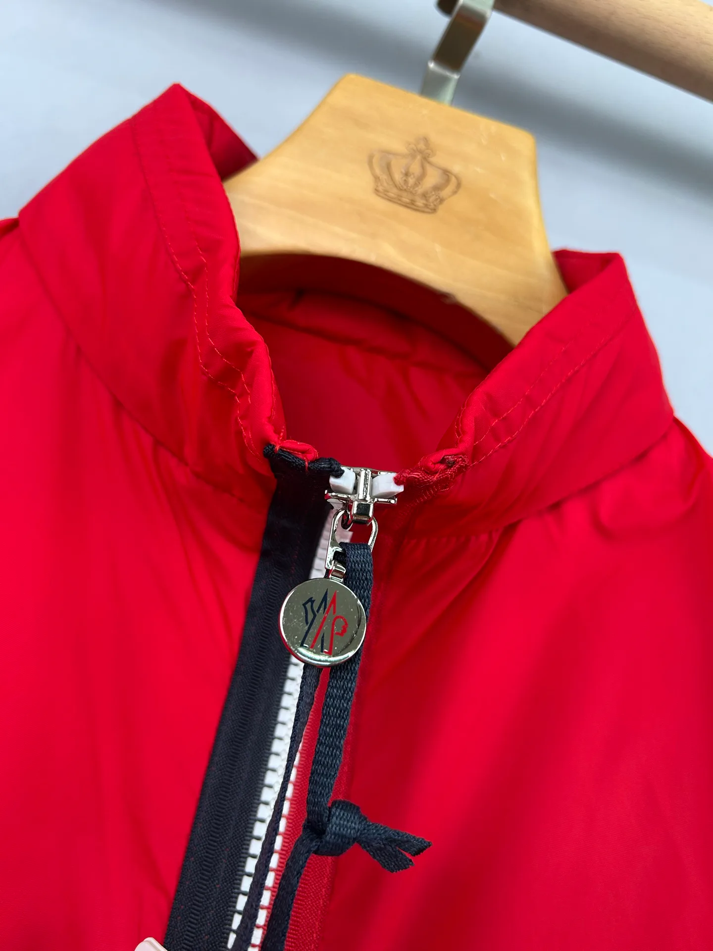 Куртки И Пуховики Мужские Moncler 13137531
