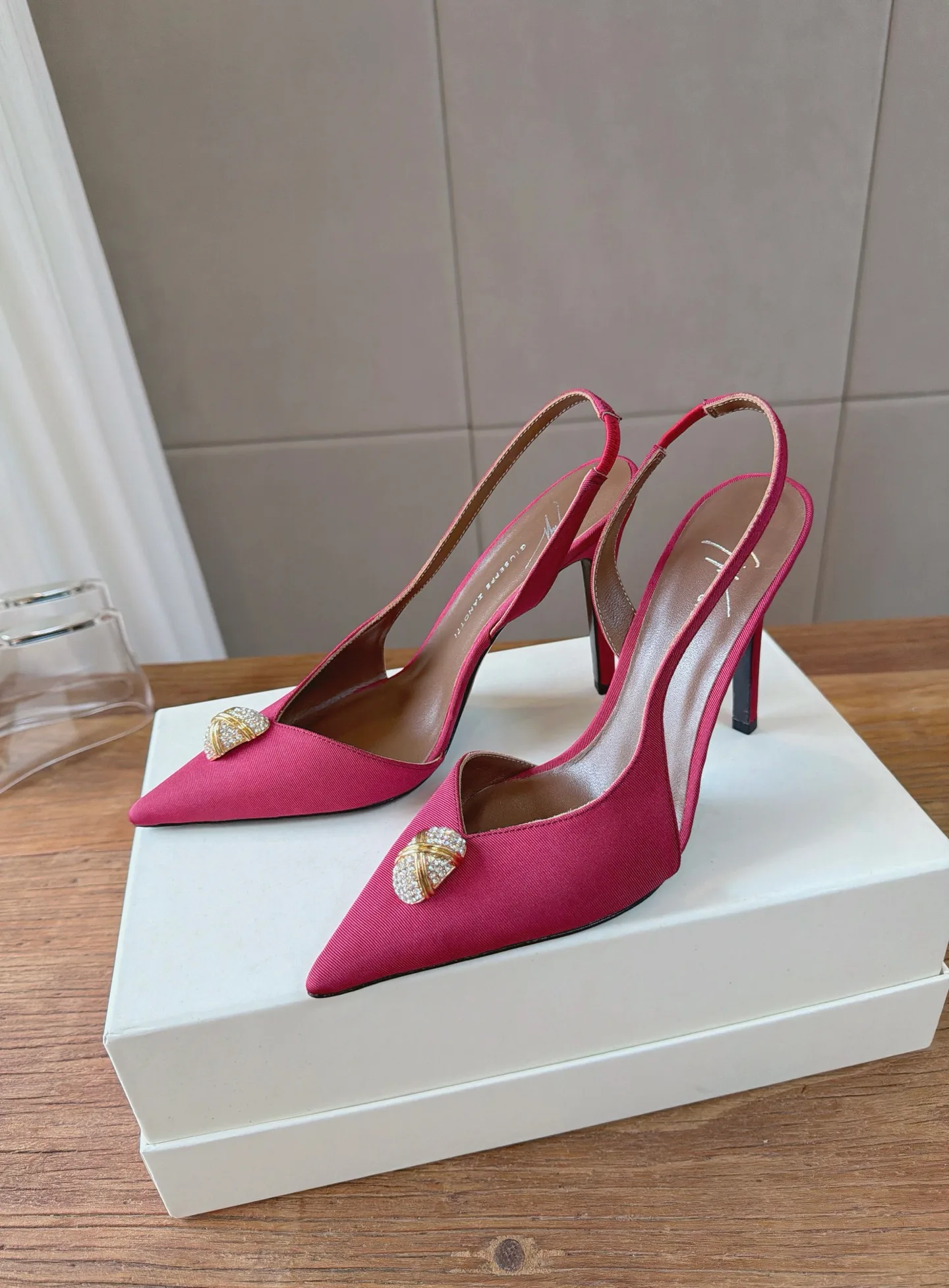 Туфли Женские Giuseppe Zanotti 19416007