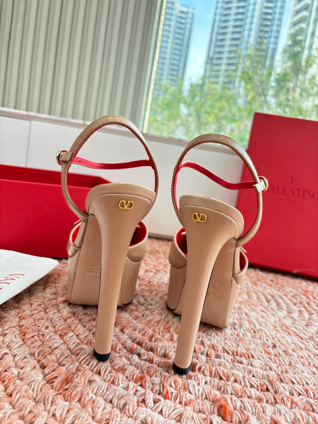 Босоножки Женские Valentino 11479966