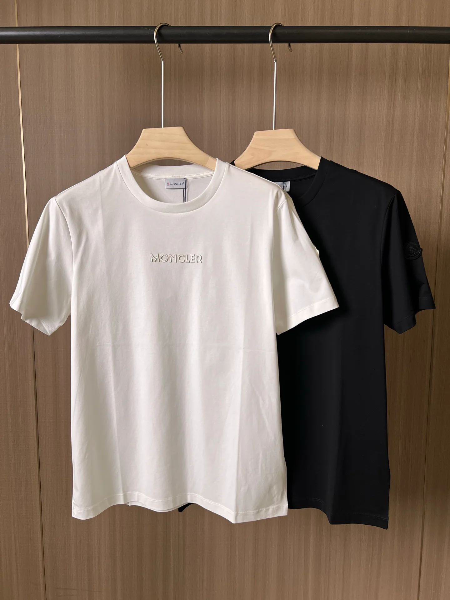 Футболки Женские Moncler 11000498