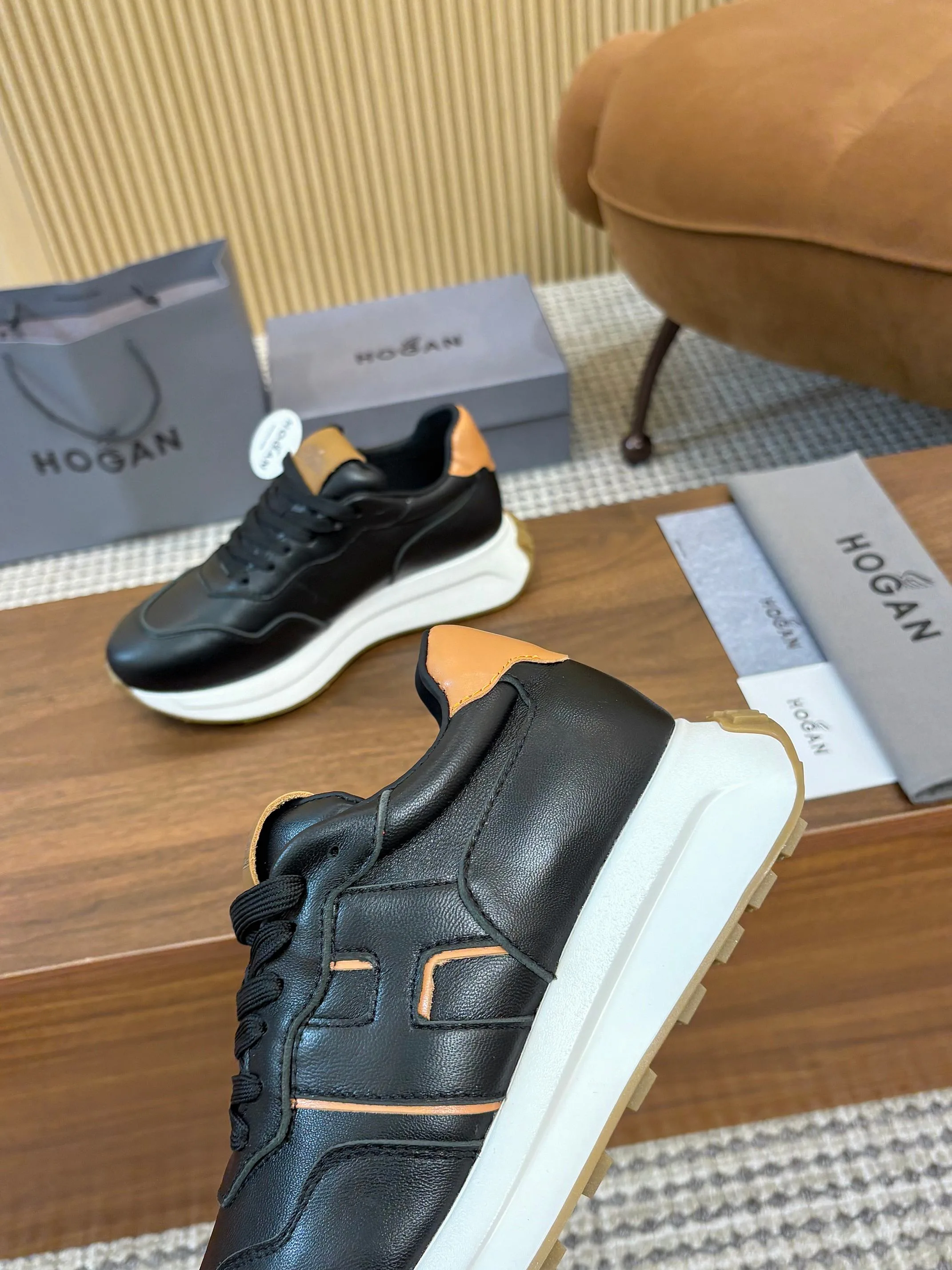 Кроссовки Женские Hogan 122724