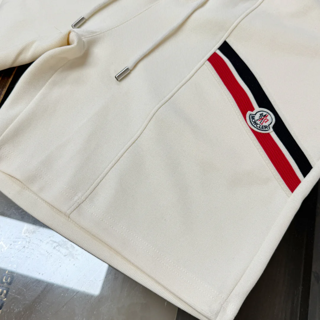 Шорты Женские Moncler 11873047