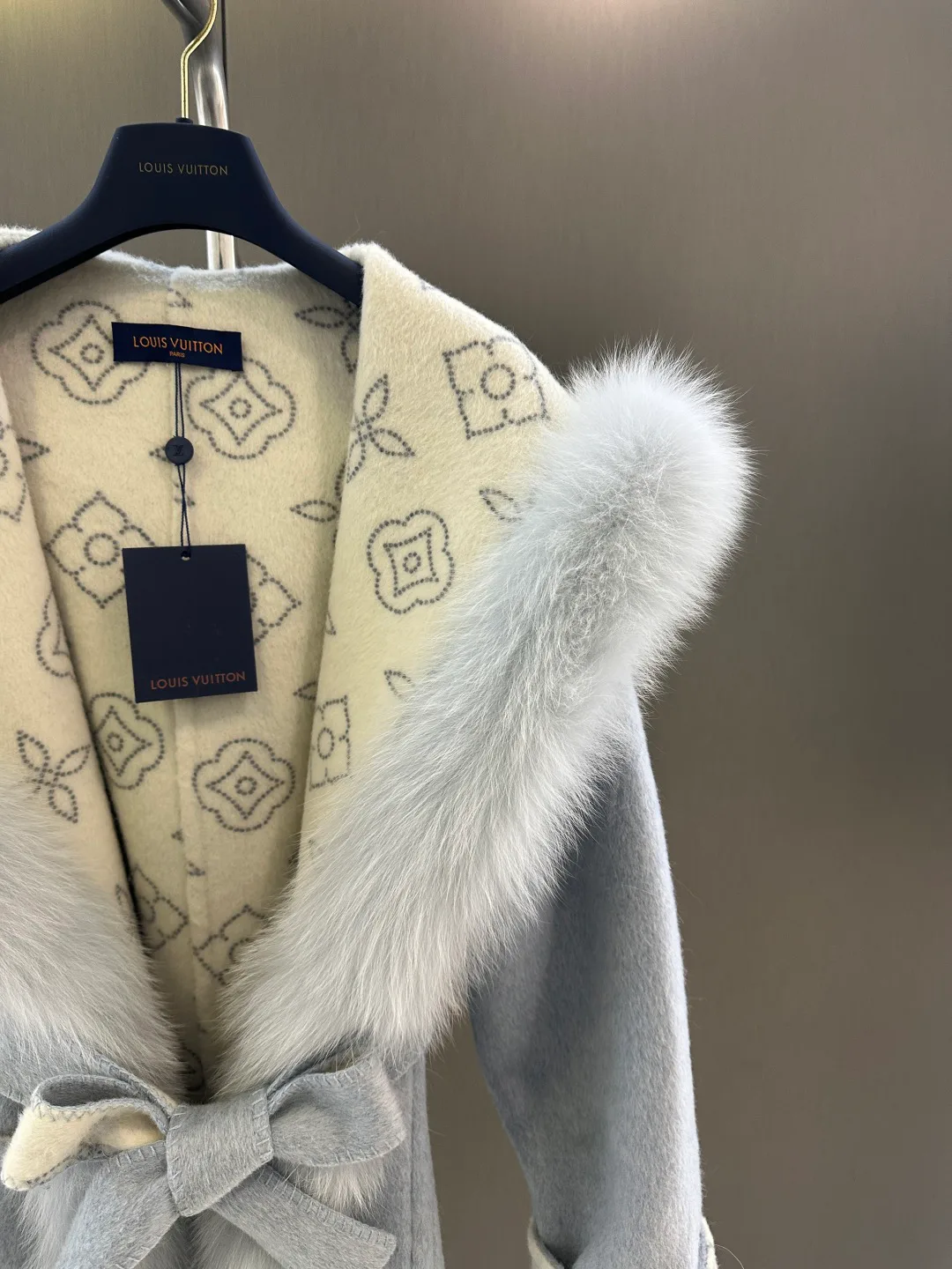 Пальто Женские Louis Vuitton 300637