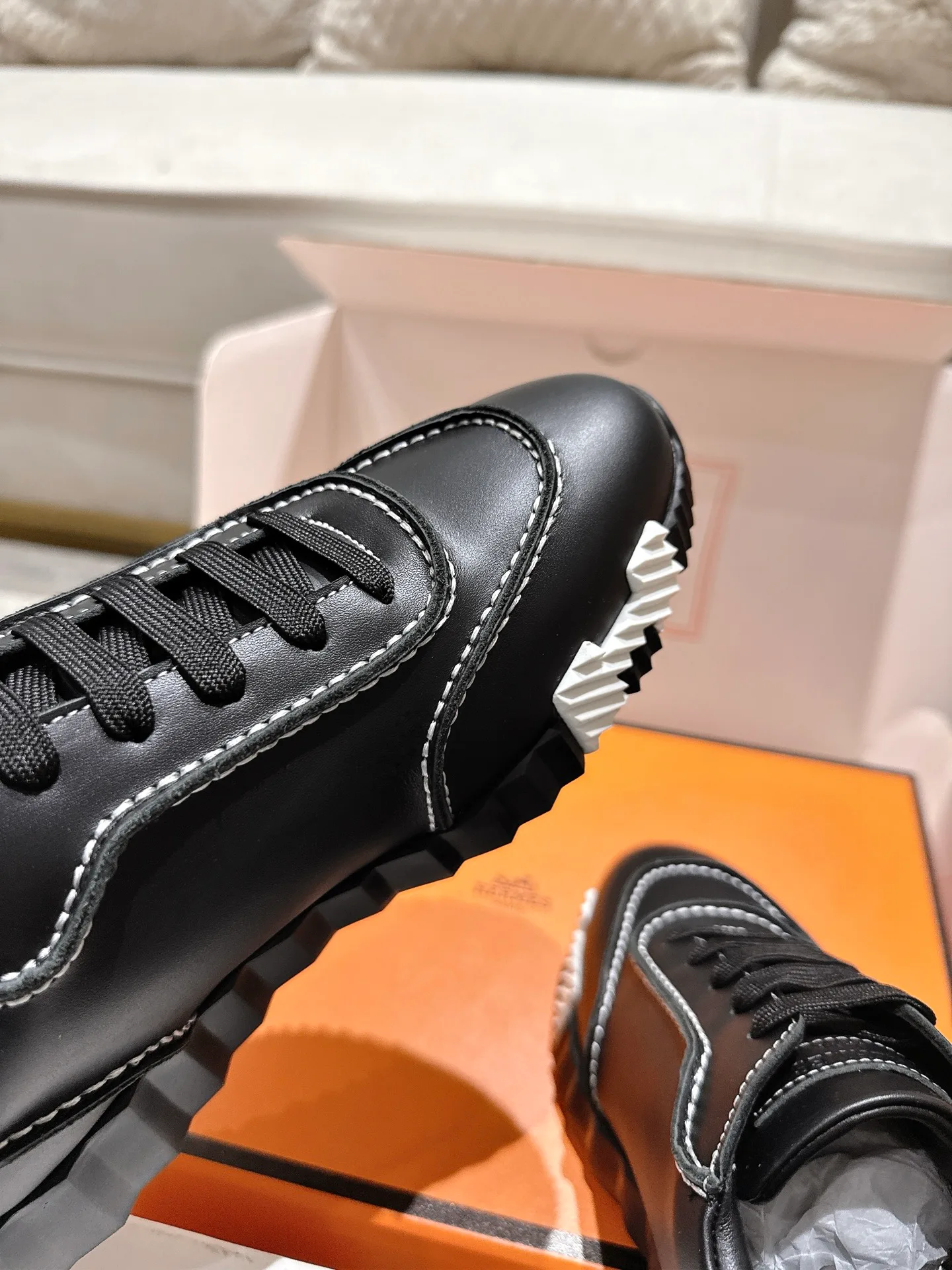 Кроссовки Женские Hermes 17467523