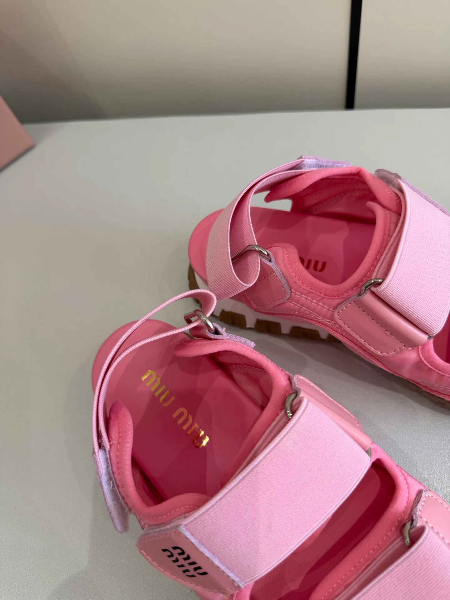 Сандалии Женские Miu Miu 13633381