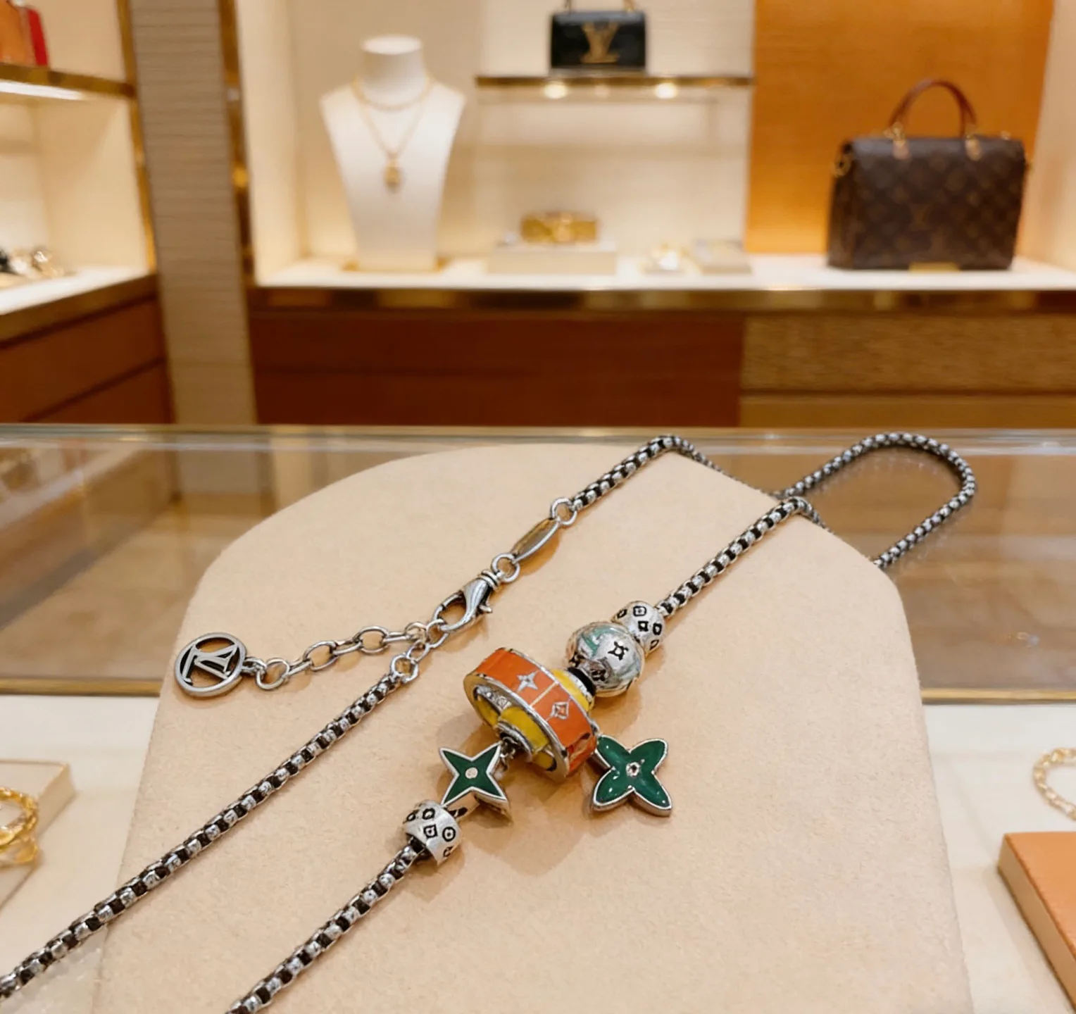 Бижутерия Louis Vuitton 11577798