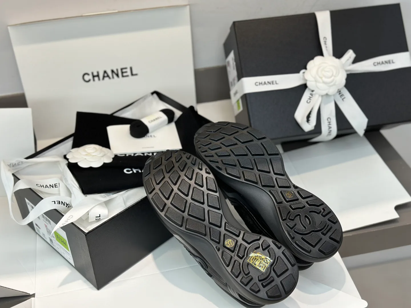 Кроссовки Женские Chanel 11168225