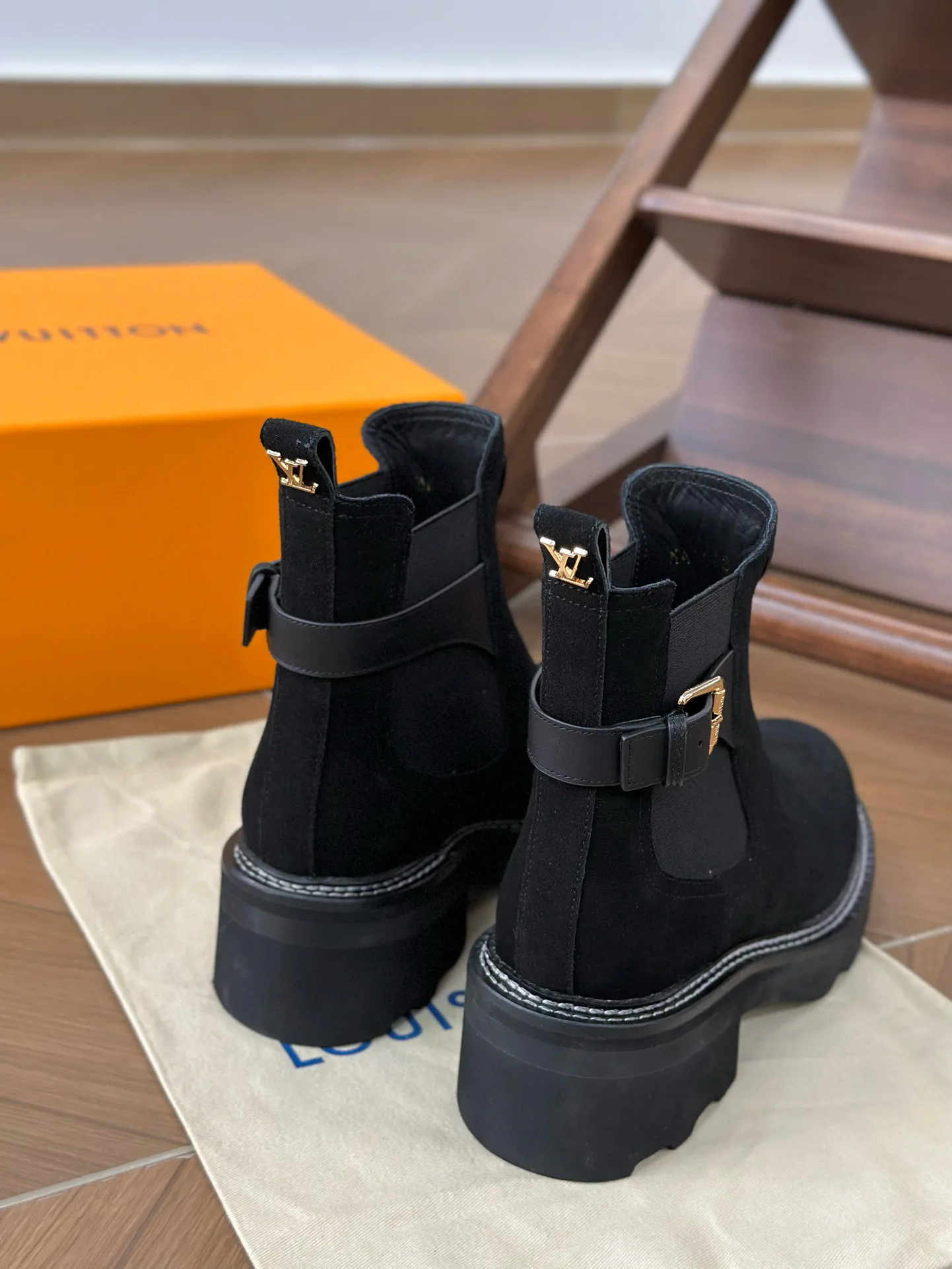 Ботинки Женские Louis Vuitton 5295257