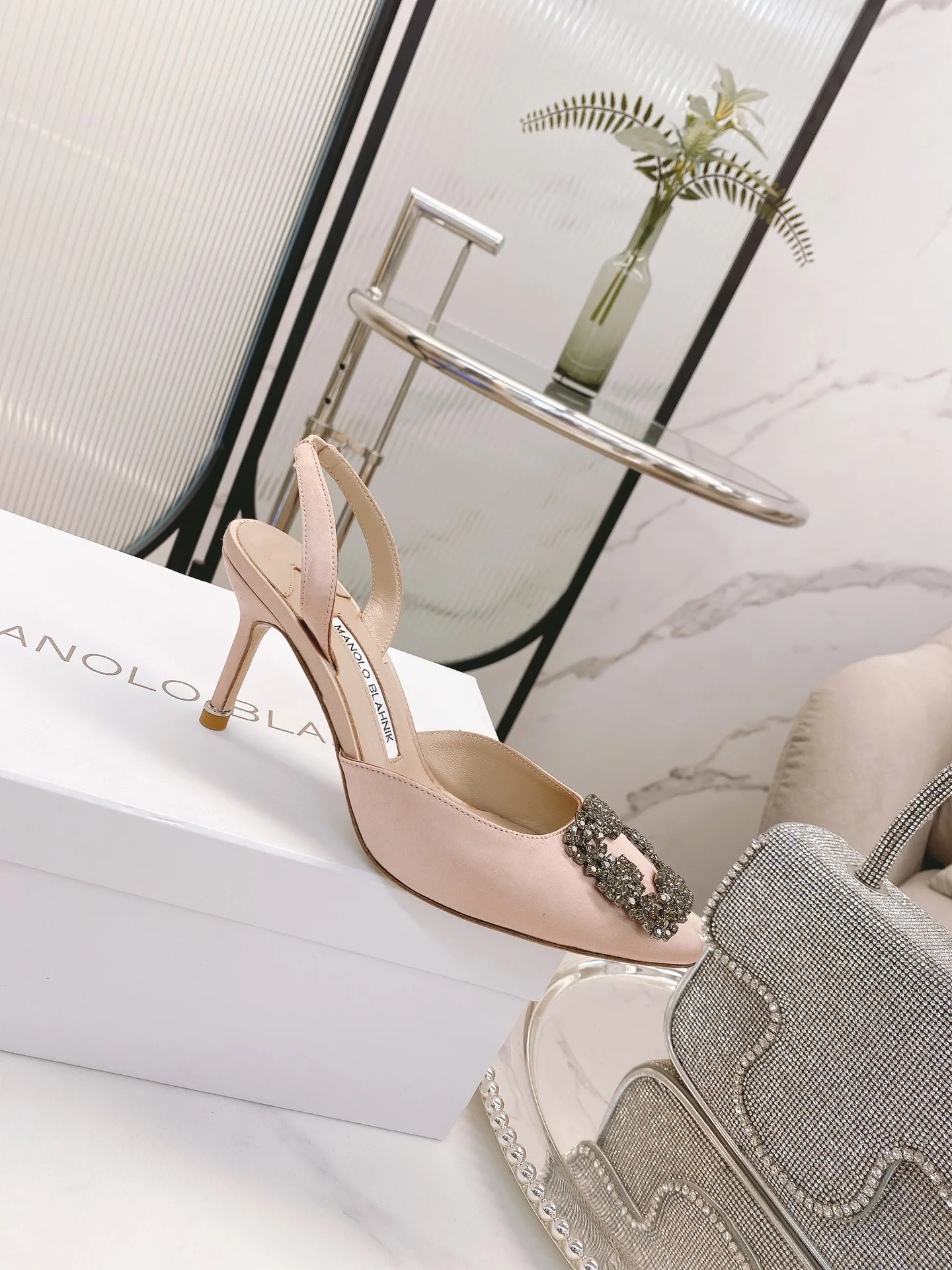 Туфли Женские Manolo Blahnik 18482415