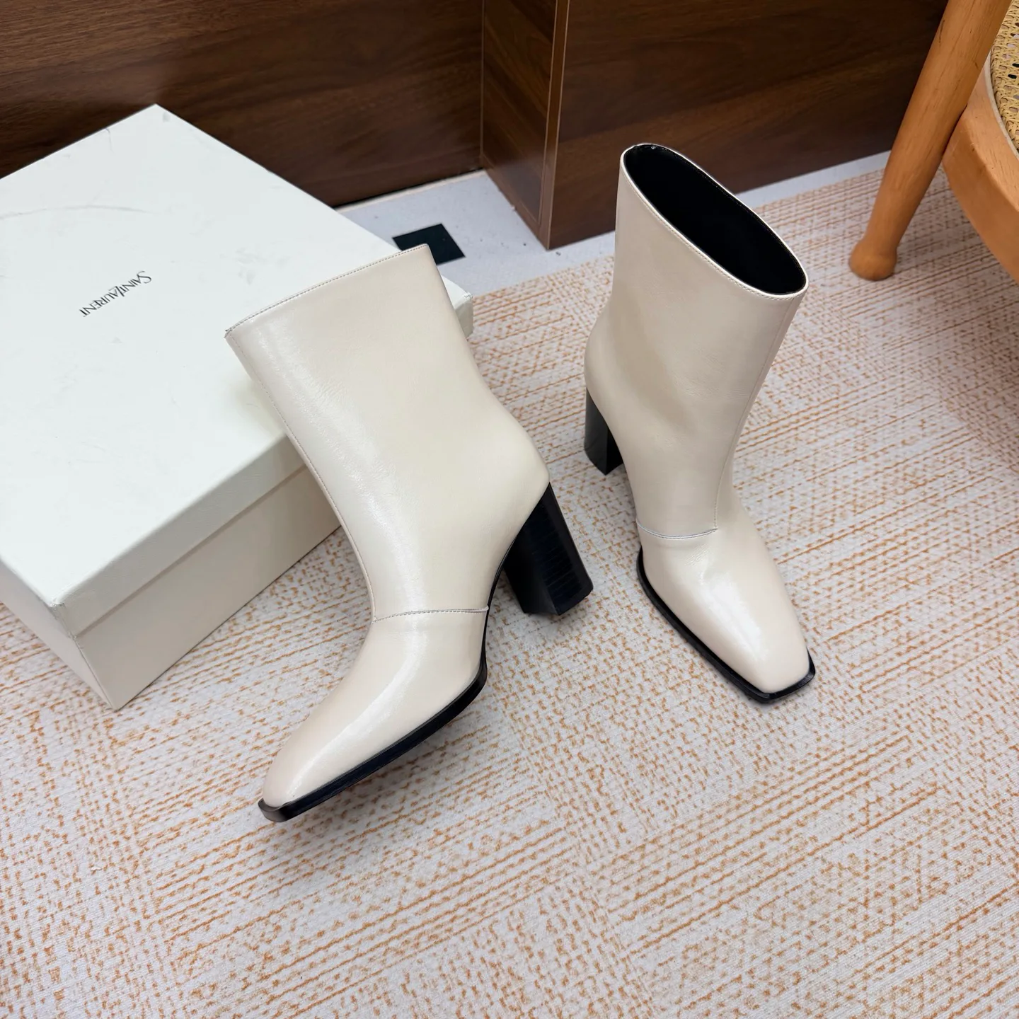 Ботильоны Женские Saint Laurent 18104624