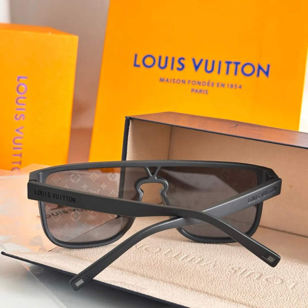 Очки Louis Vuitton 17350193