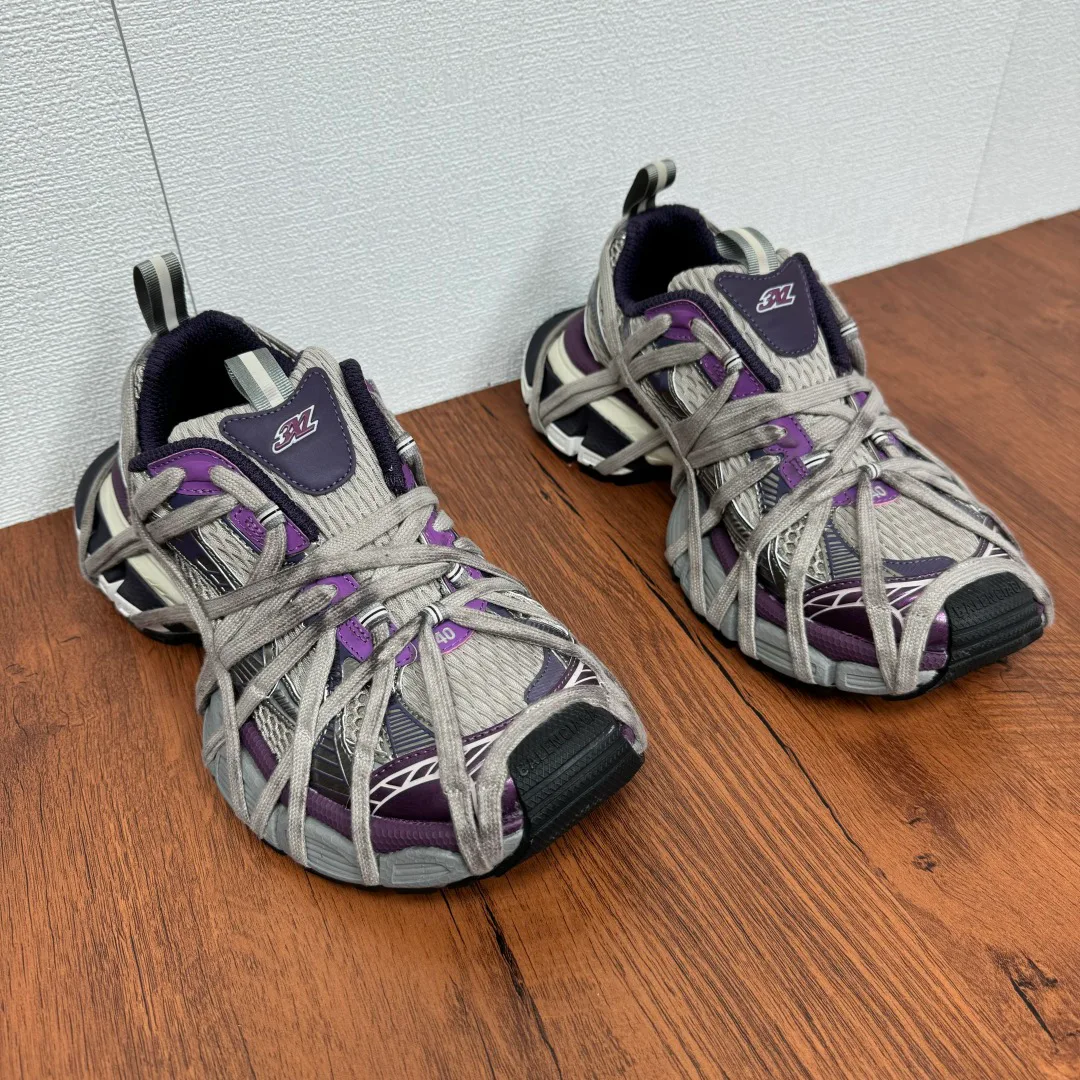 Кроссовки Женские Balenciaga 13216461