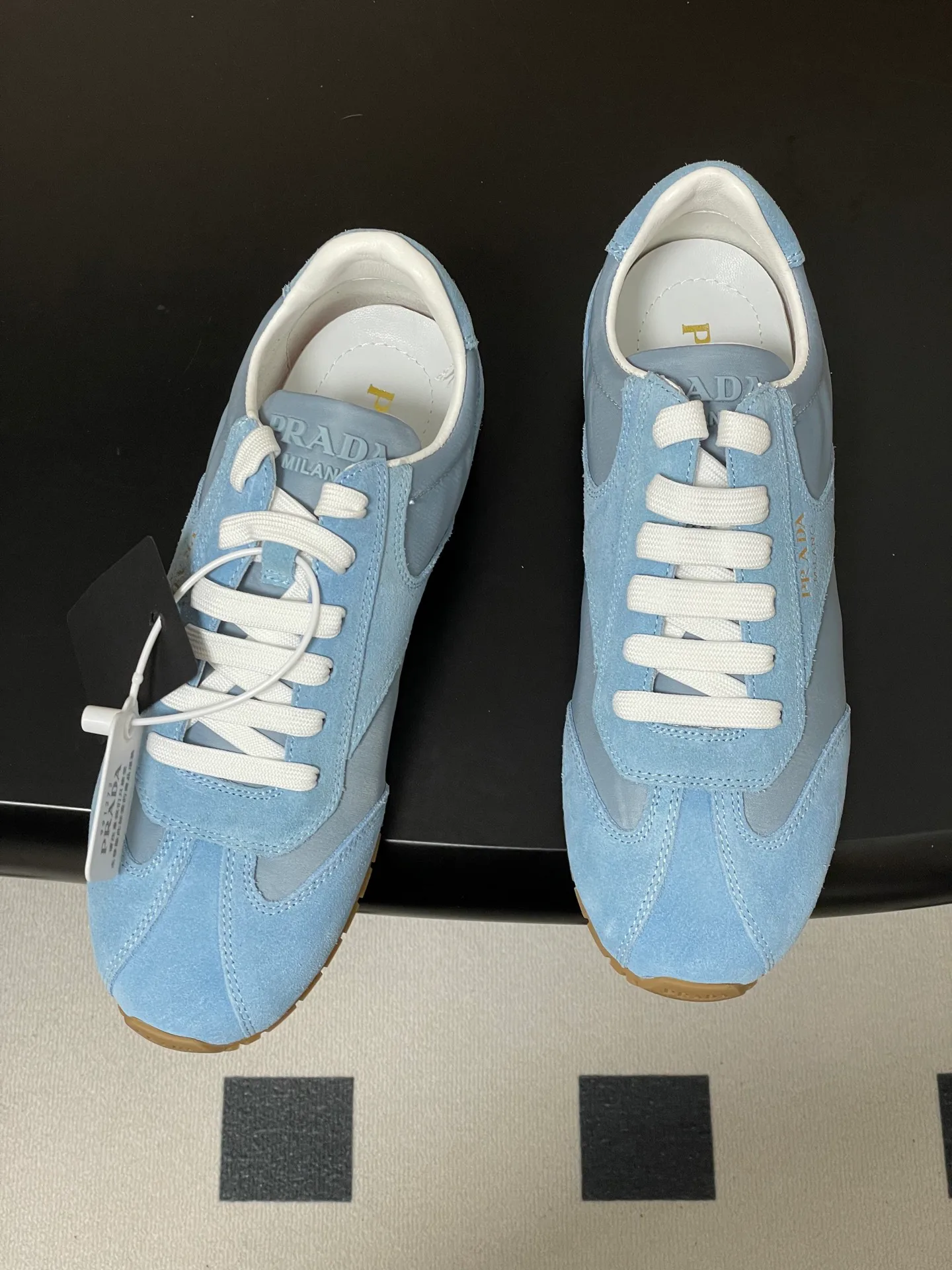 Кроссовки Женские Prada 12810919