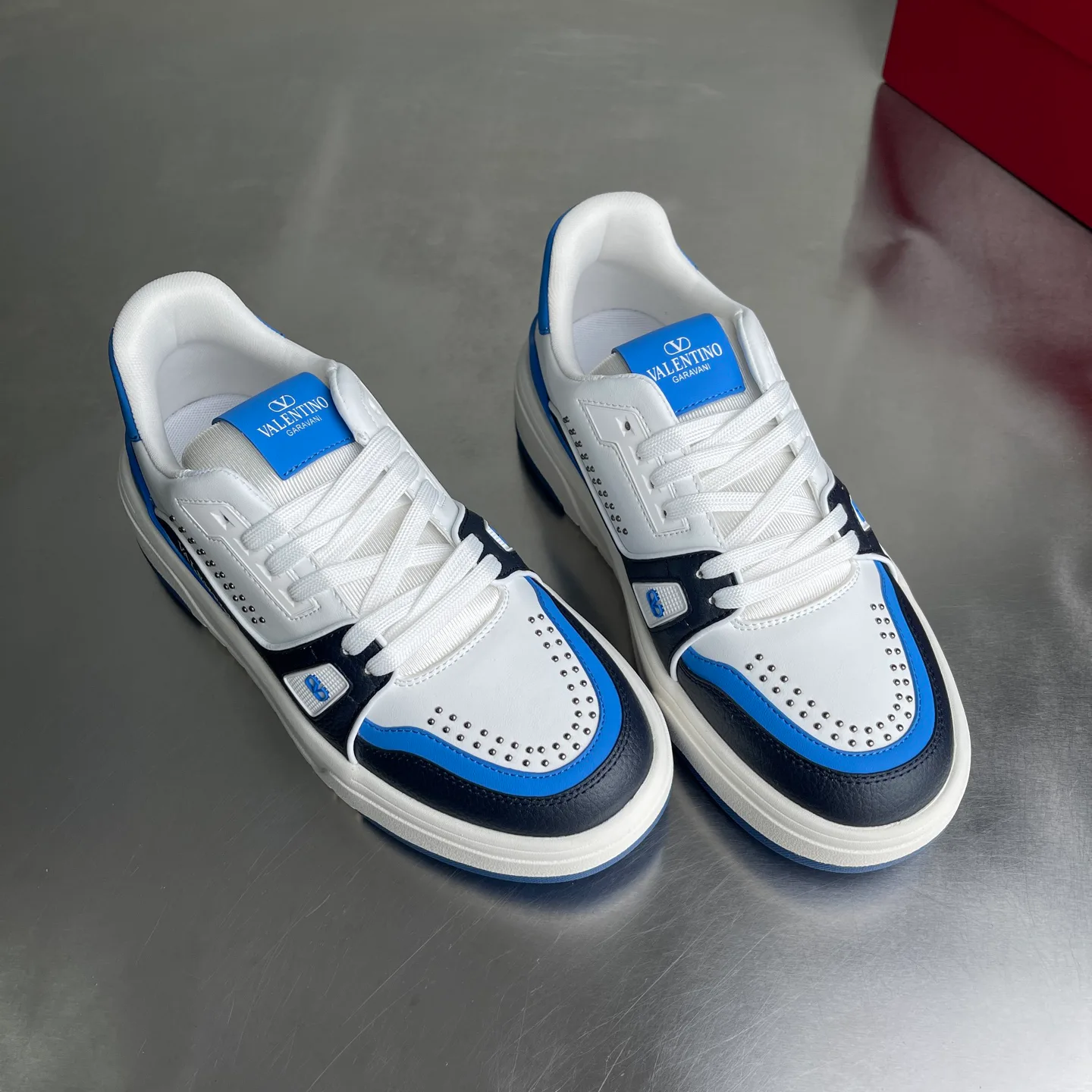 Кроссовки Женские Valentino 11576037