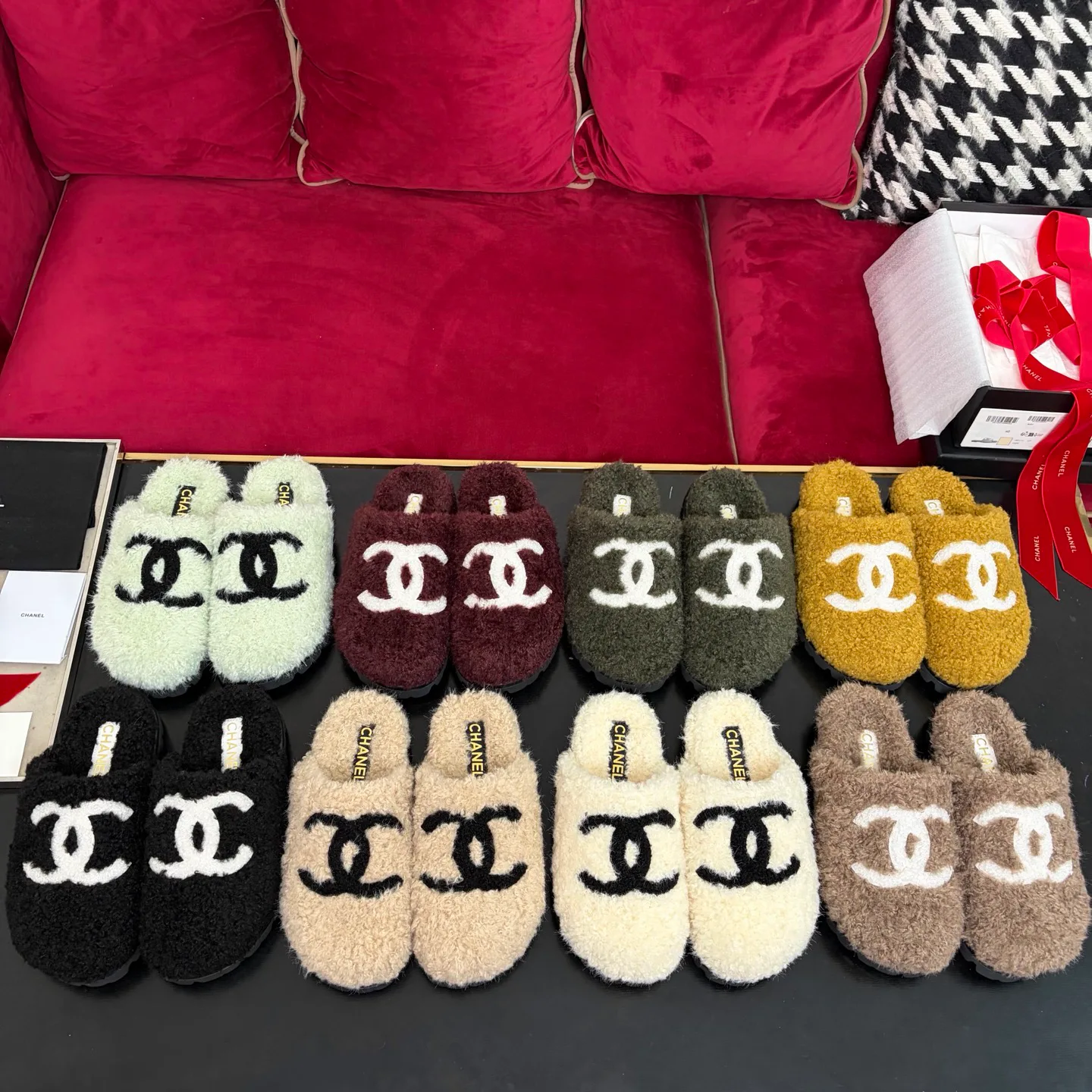 Тапочки Женские Chanel 18725774