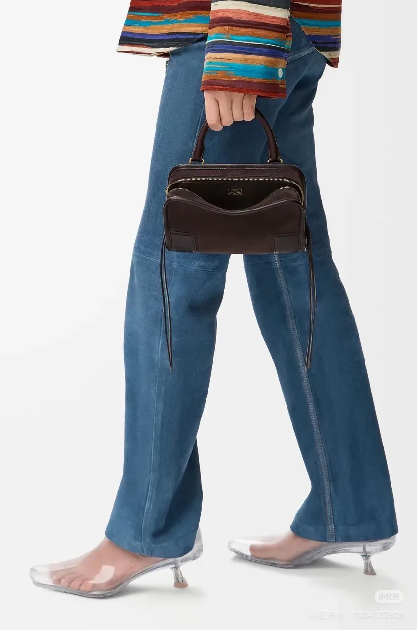 Классические Сумки Женские Loewe 11892158