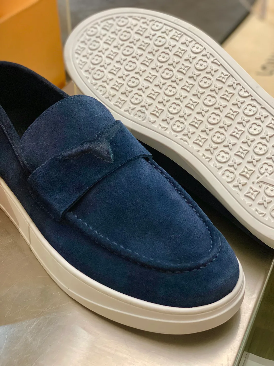 Лоферы И Мокасины Женские Louis Vuitton 17932745