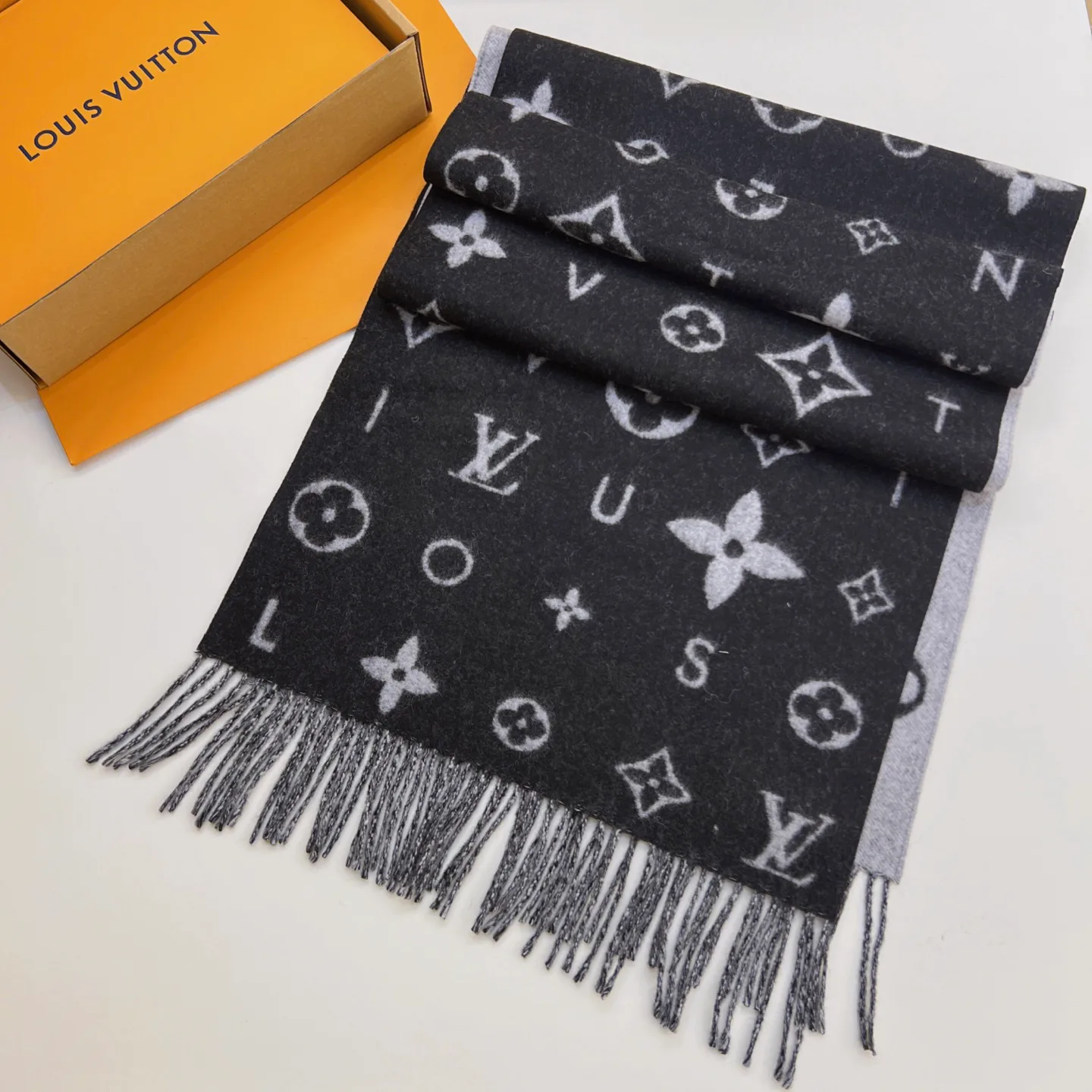 Шарфы Louis Vuitton 1288316