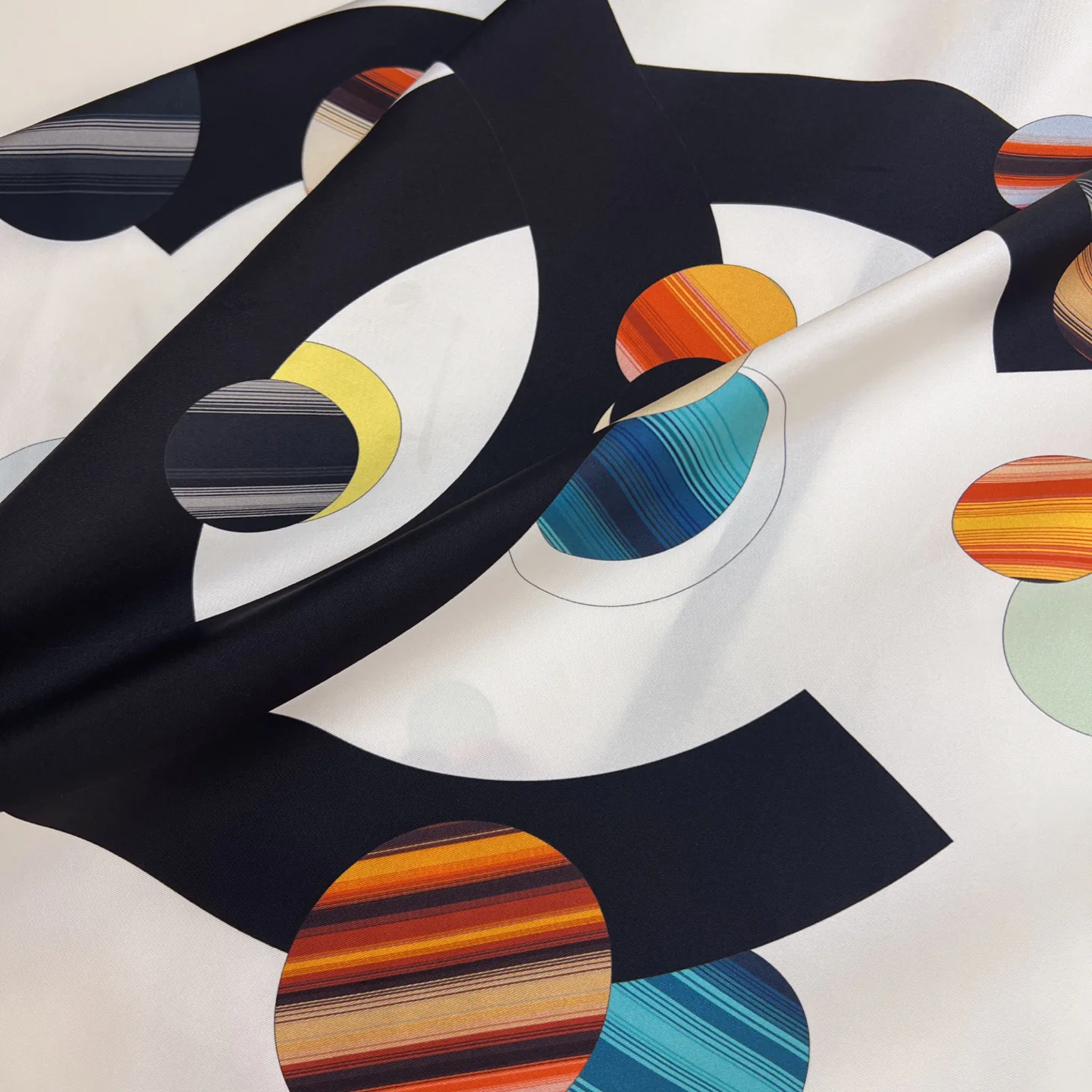 Платки Chanel 13575374