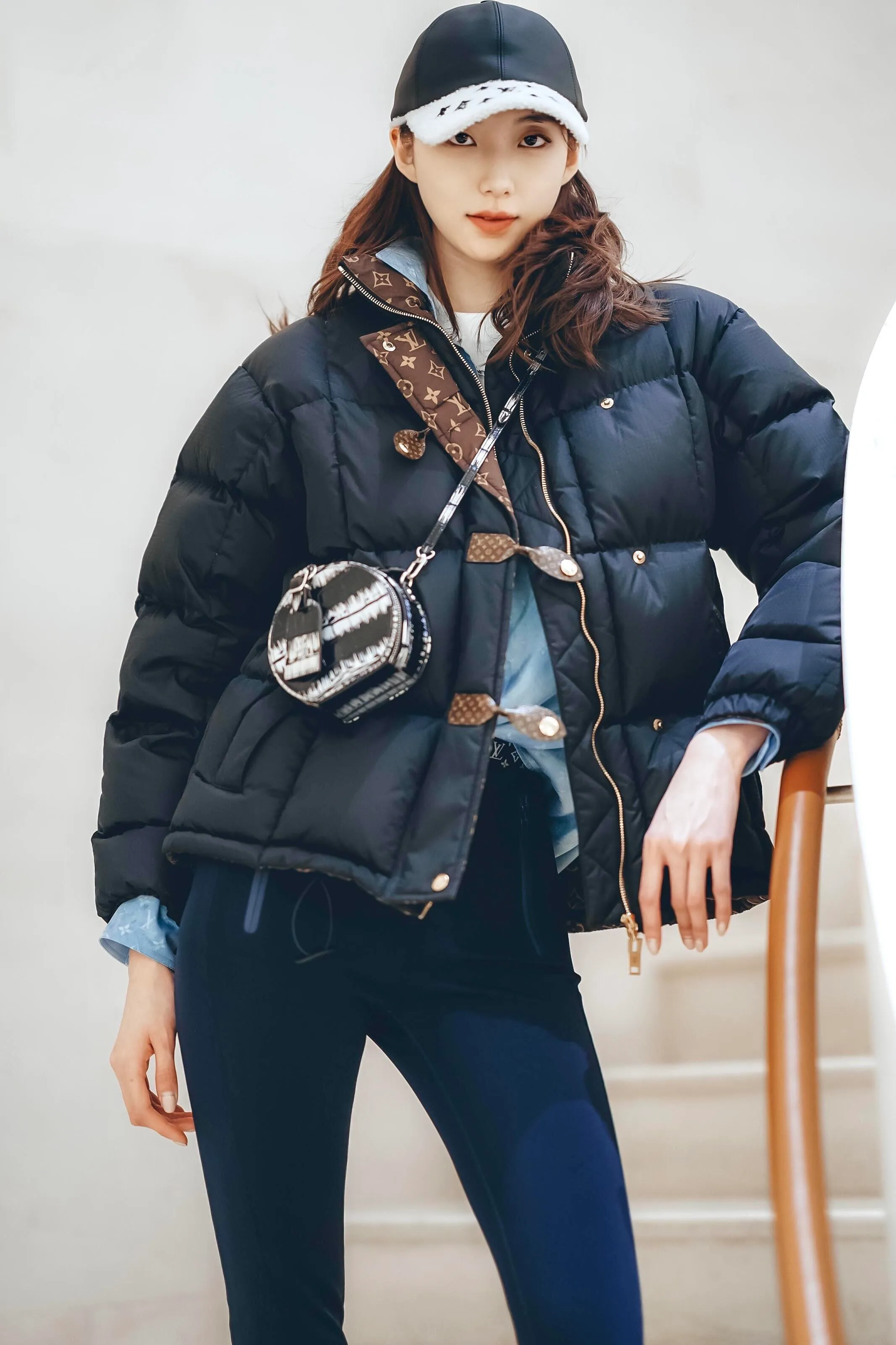 Куртки И Пуховики Женские Louis Vuitton 5929125