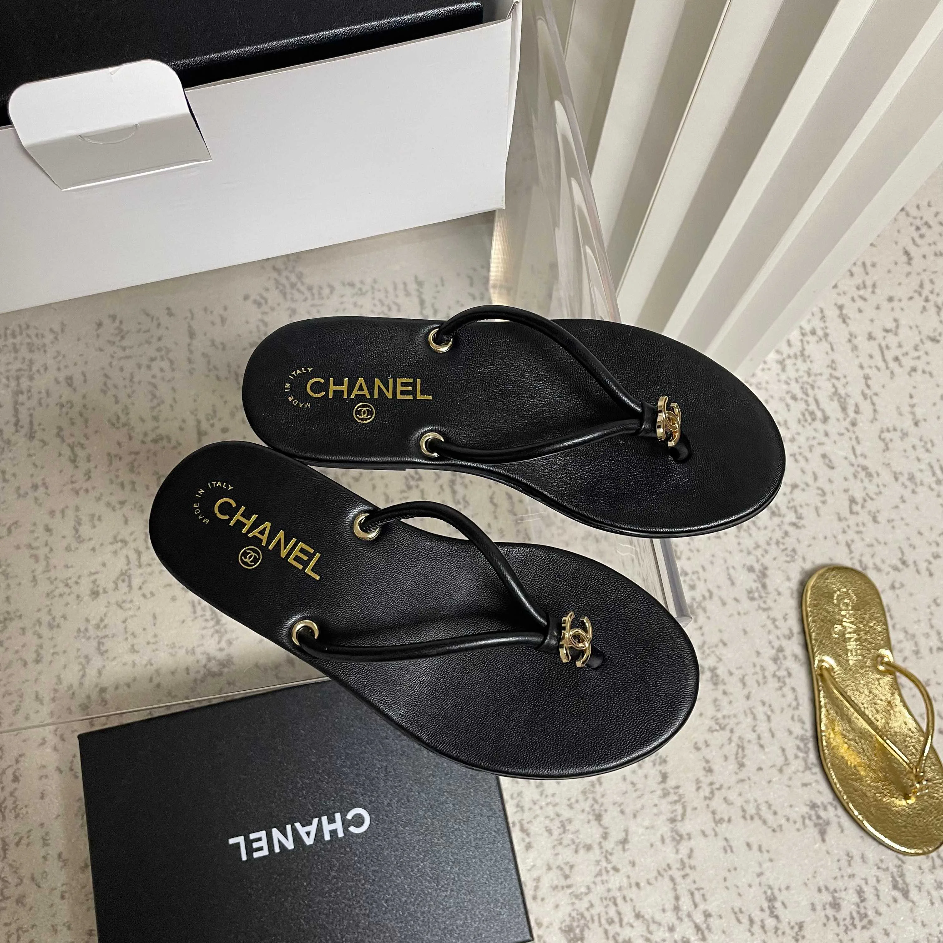 Шлепанцы Женские Chanel 11893465