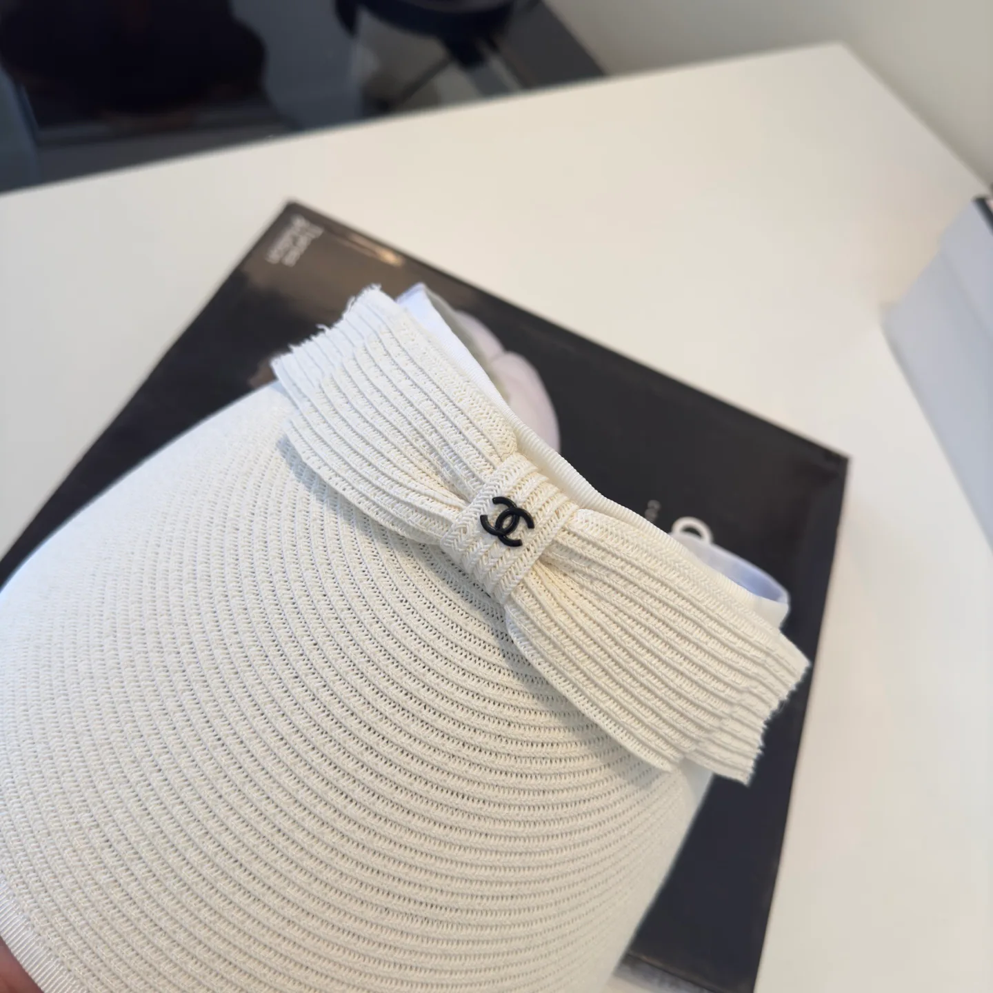 Головные Уборы Chanel 12349309