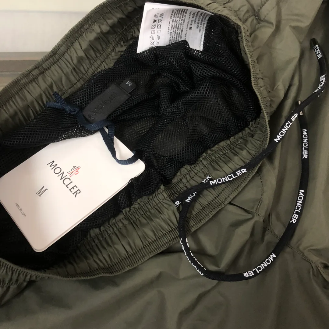 Шорты Мужские Moncler 9599110