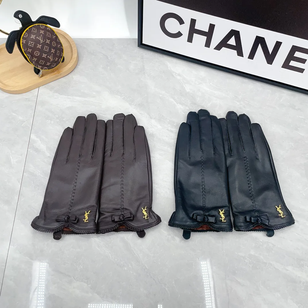 Перчатки Saint Laurent 331055