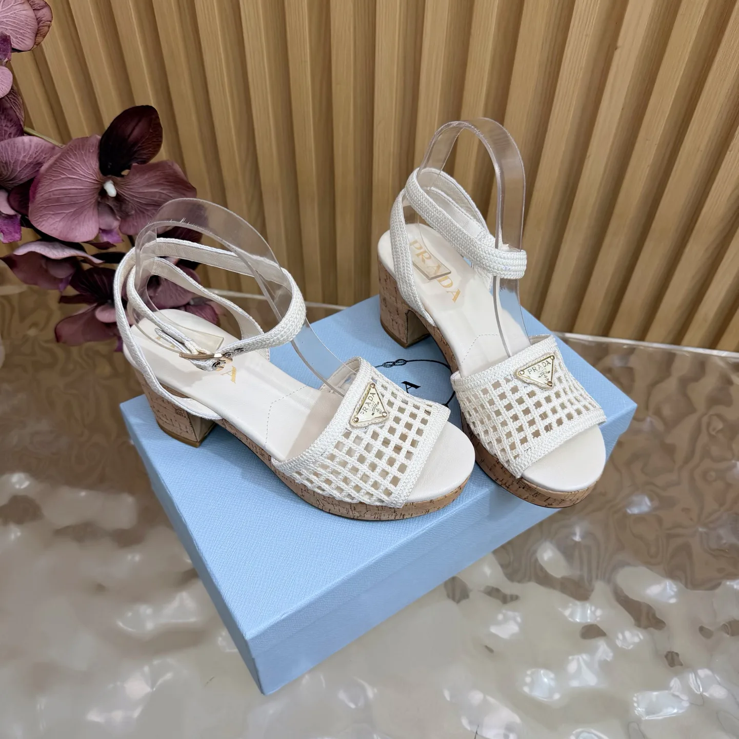 Босоножки Женские Prada 17757713