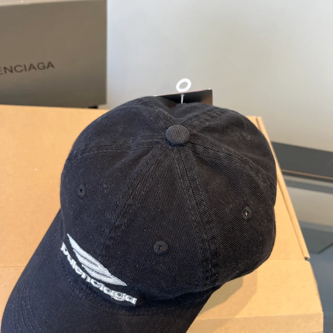 Головные Уборы Balenciaga 10776500