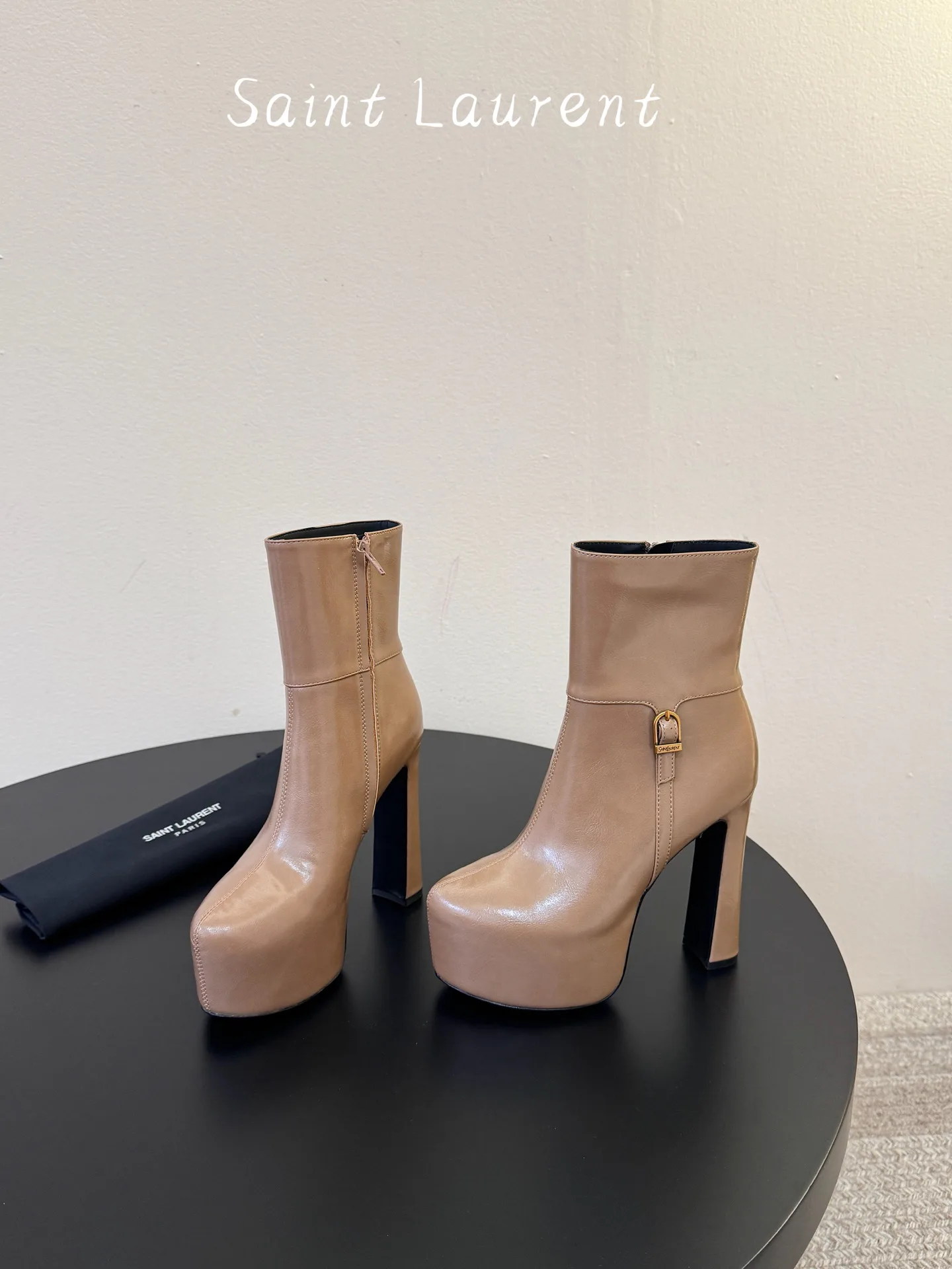 Ботильоны Женские Saint Laurent 18241677