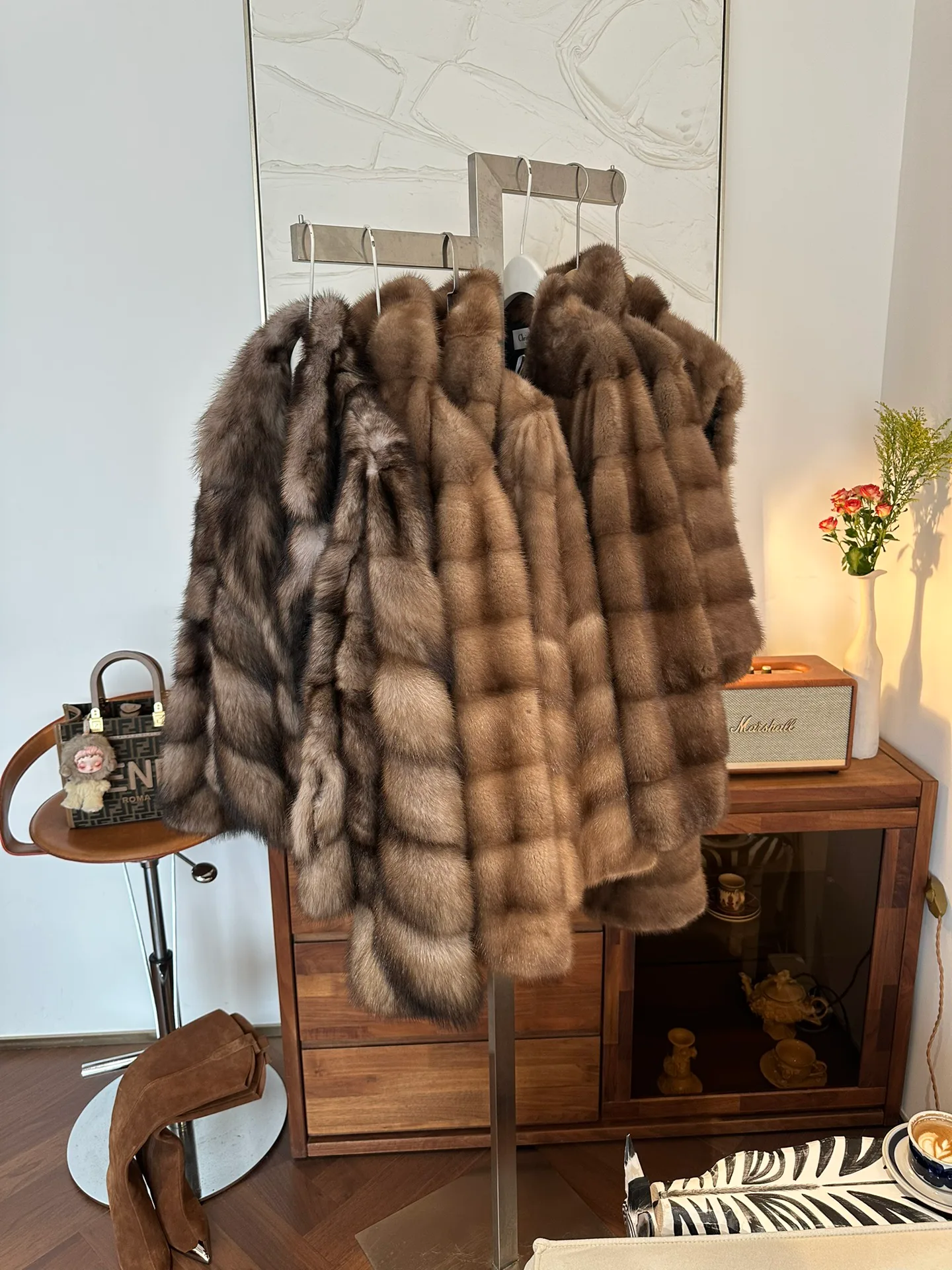 Шубы Женские Christian Dior 560939