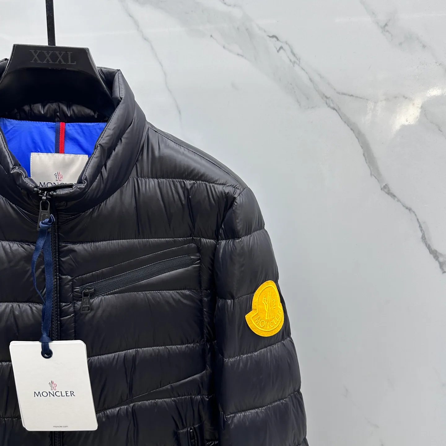 Куртки И Пуховики Мужские Moncler 2237399