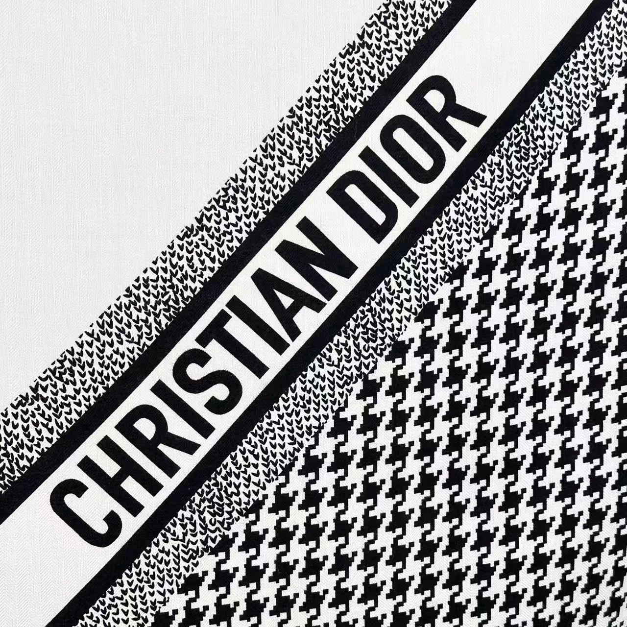 Платки Christian Dior 18627201