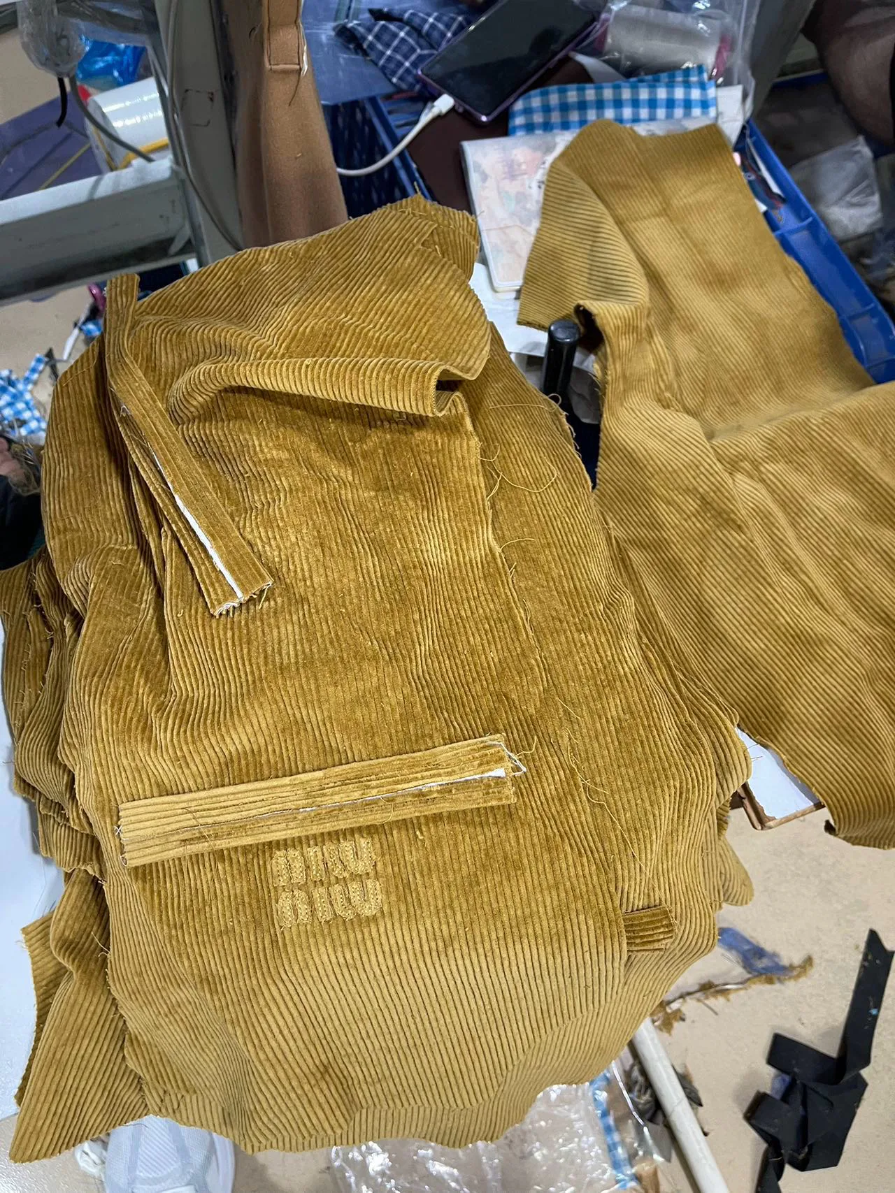 Куртки И Пуховики Женские Miu Miu 213154