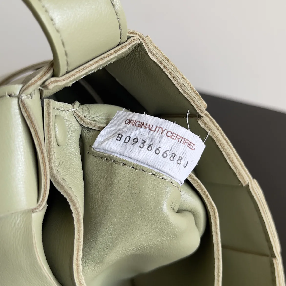 Классические Сумки Женские Bottega Veneta 17372471