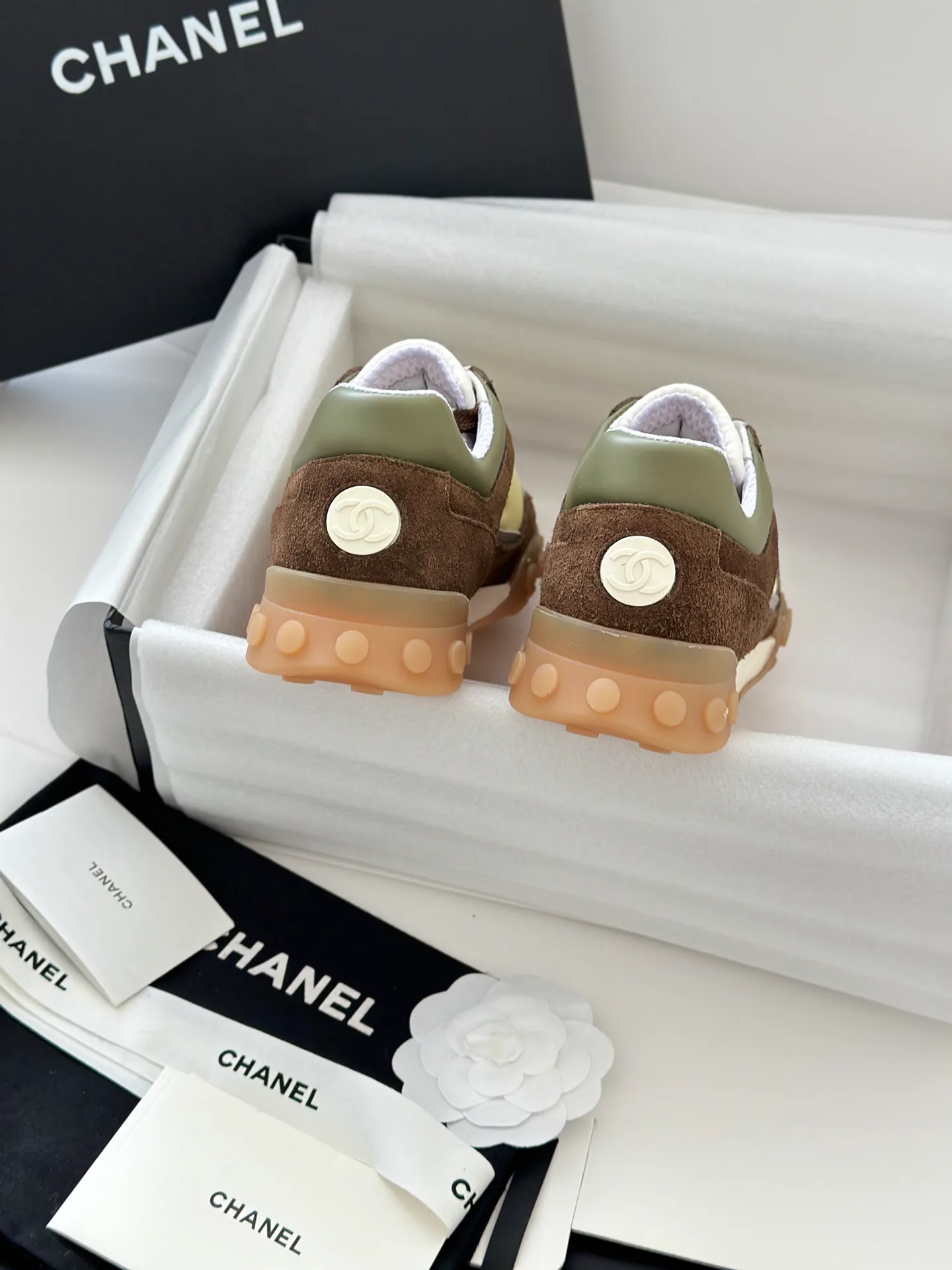 Кроссовки Женские Chanel 18765003