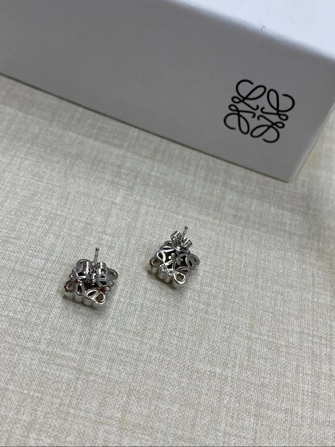 Бижутерия Loewe 1302347